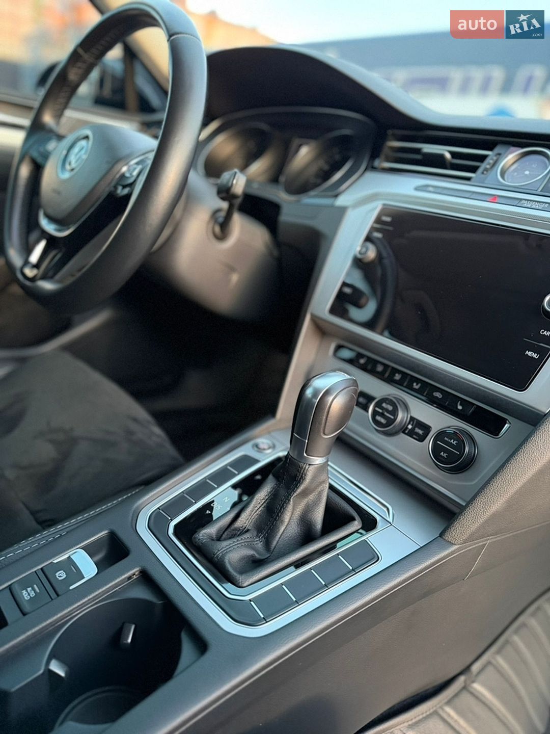 Volkswagen Passat 2018 VIN WVWZZZ3CZKE018274 фото оголошення 19 з 19