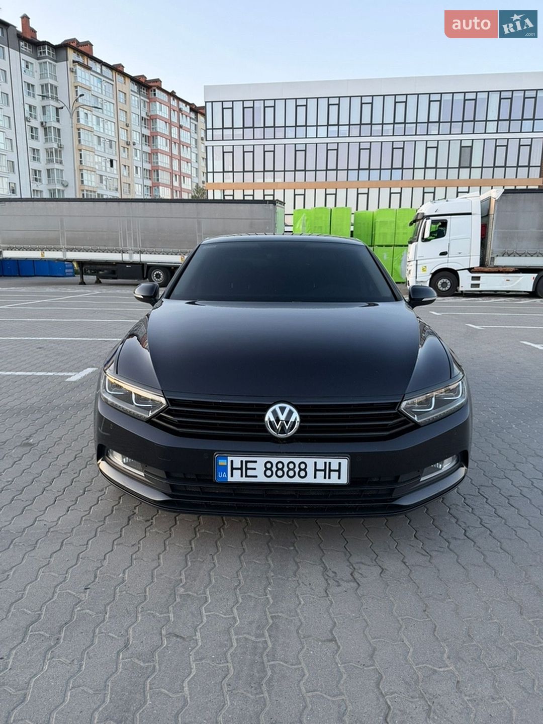 Volkswagen Passat 2018 VIN WVWZZZ3CZKE018274 фото оголошення 7 з 19