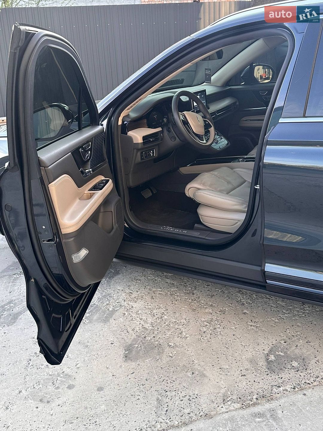 Lincoln Corsair 2022 VIN 5LMTJ5DZ6NUL09187 фото оголошення 33 з 57