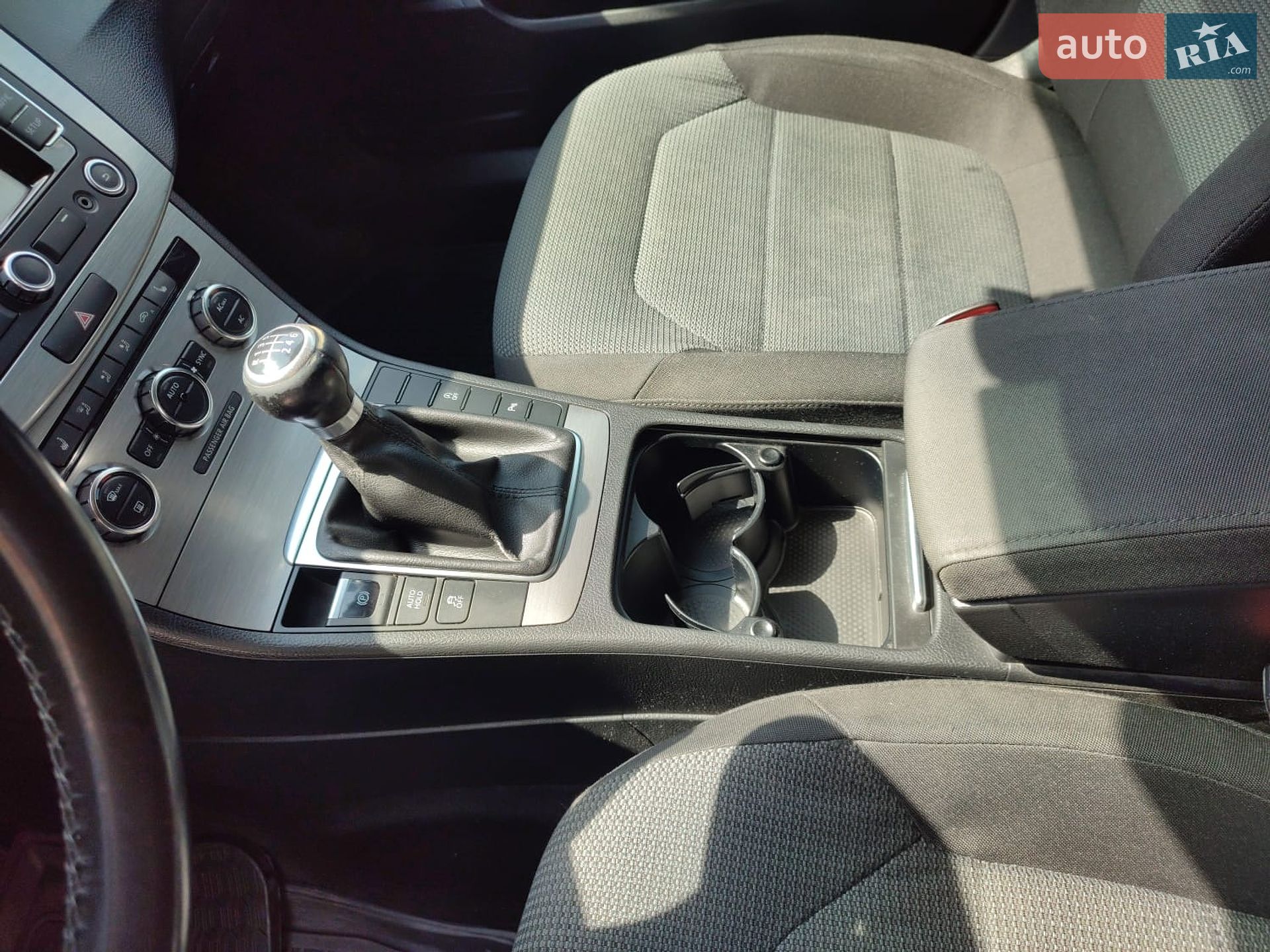 Volkswagen Passat 2012 VIN WVWZZZ3CZCE116832 фото оголошення 11 з 46
