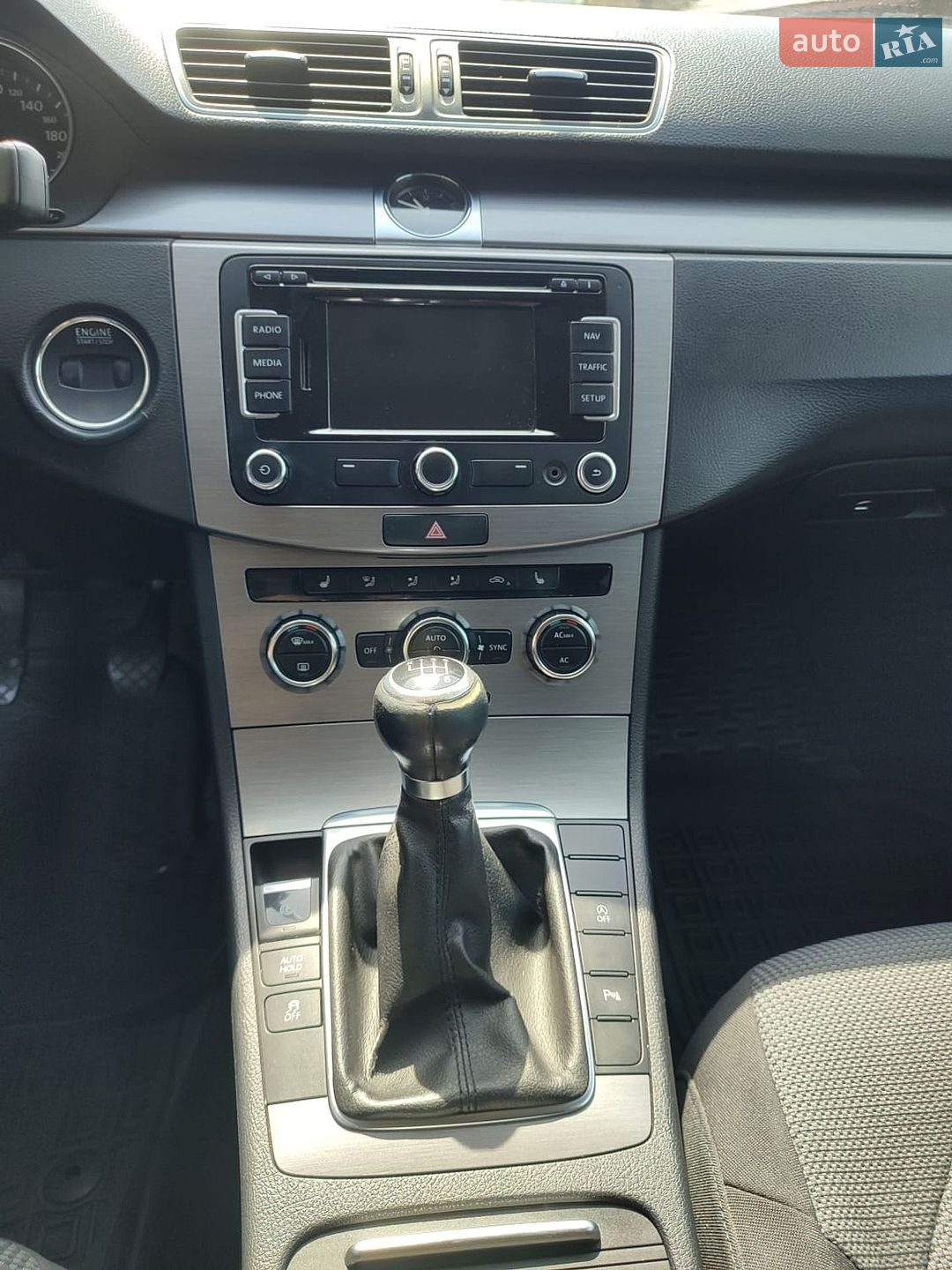 Volkswagen Passat 2012 VIN WVWZZZ3CZCE116832 фото оголошення 10 з 46