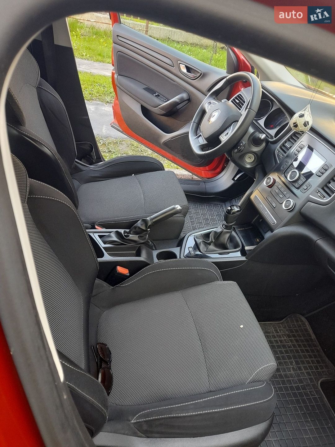 Renault Megane 2017 VIN VF1RFB00358889885 фото оголошення 31 з 47