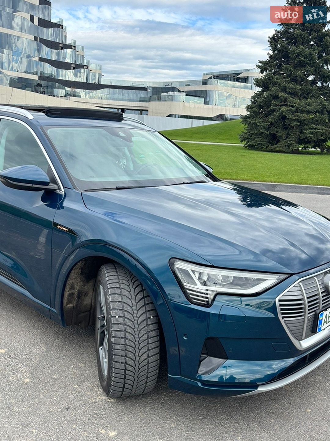 Audi e-tron 2019 VIN WAUZZZGE5LB016512 фото оголошення 69 з 130