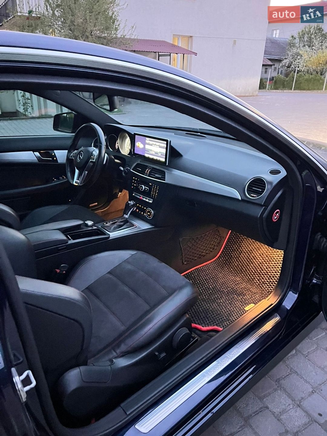Mercedes-Benz C-Class 2012 VIN WDD2043471F973067 фото оголошення 44 з 45
