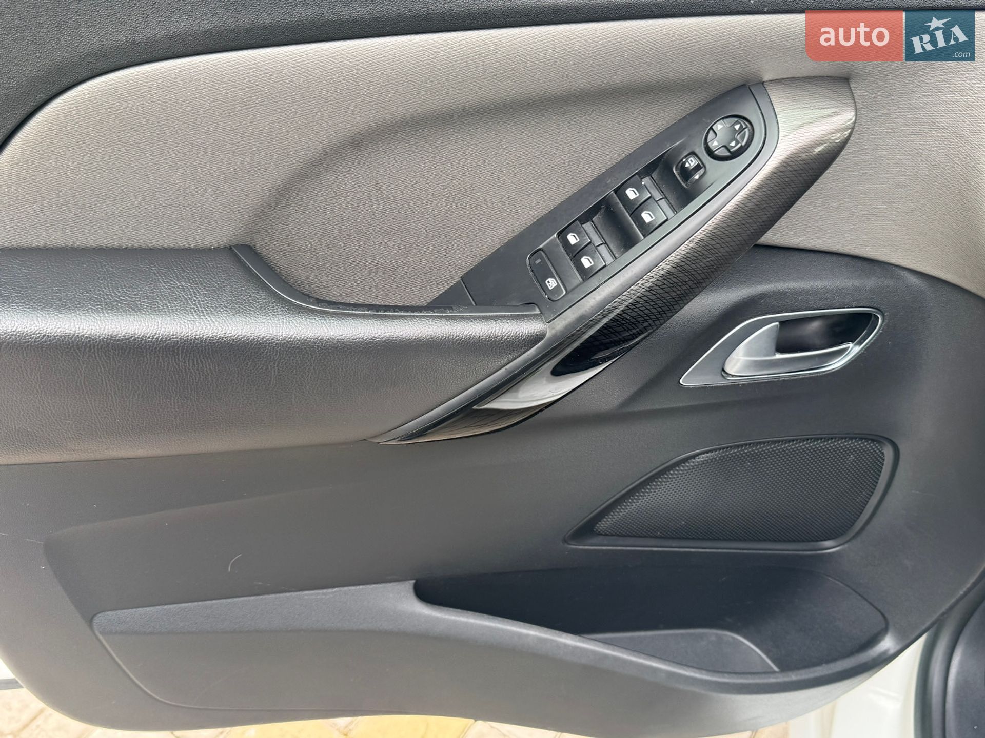 Citroen C4 Picasso 2014 VIN VF73AAHXTEJ845642 фото оголошення 22 з 29
