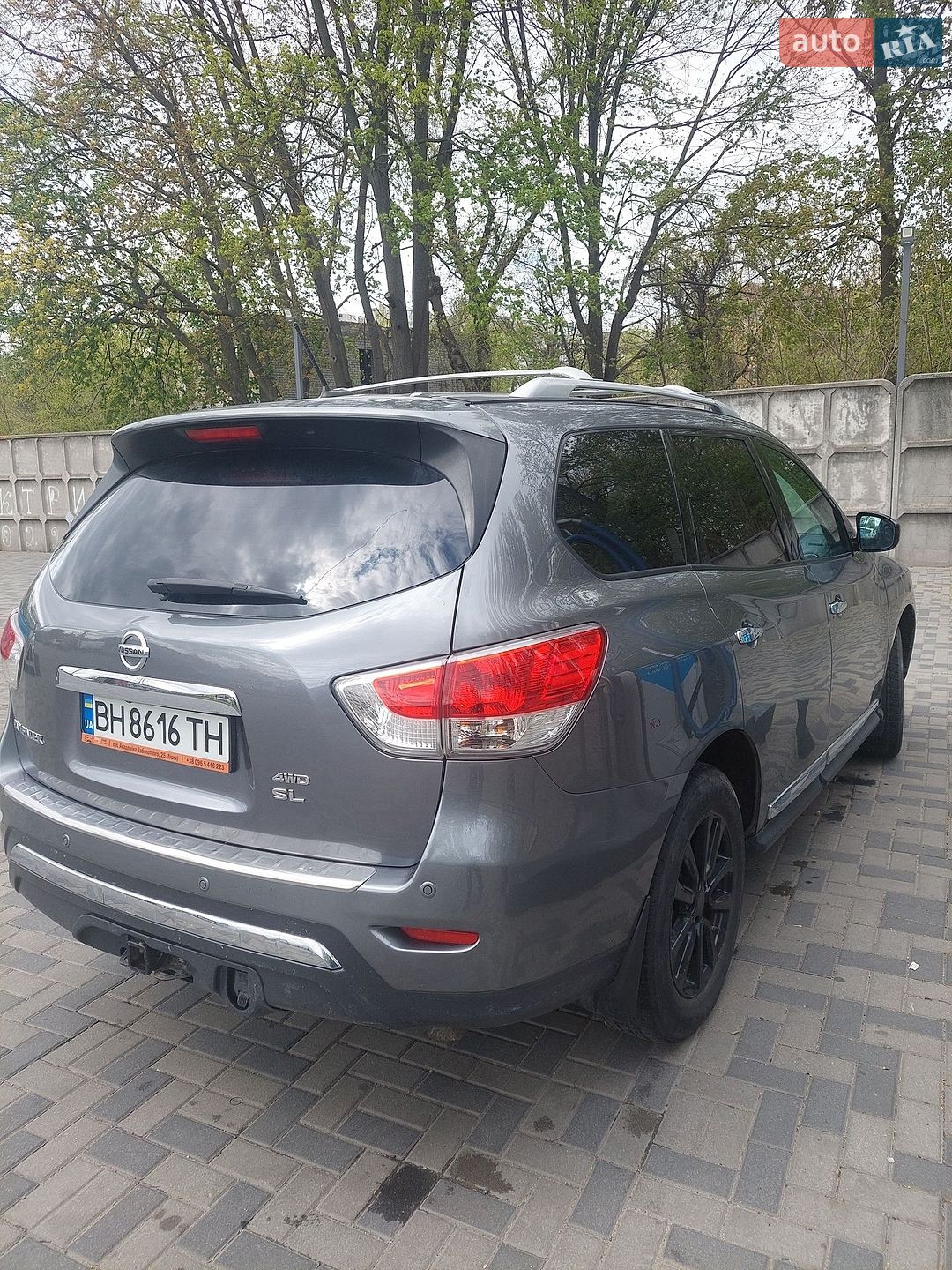 Nissan Pathfinder 2015 VIN 5N1AR2MM3FC682880 фото оголошення 4 з 10