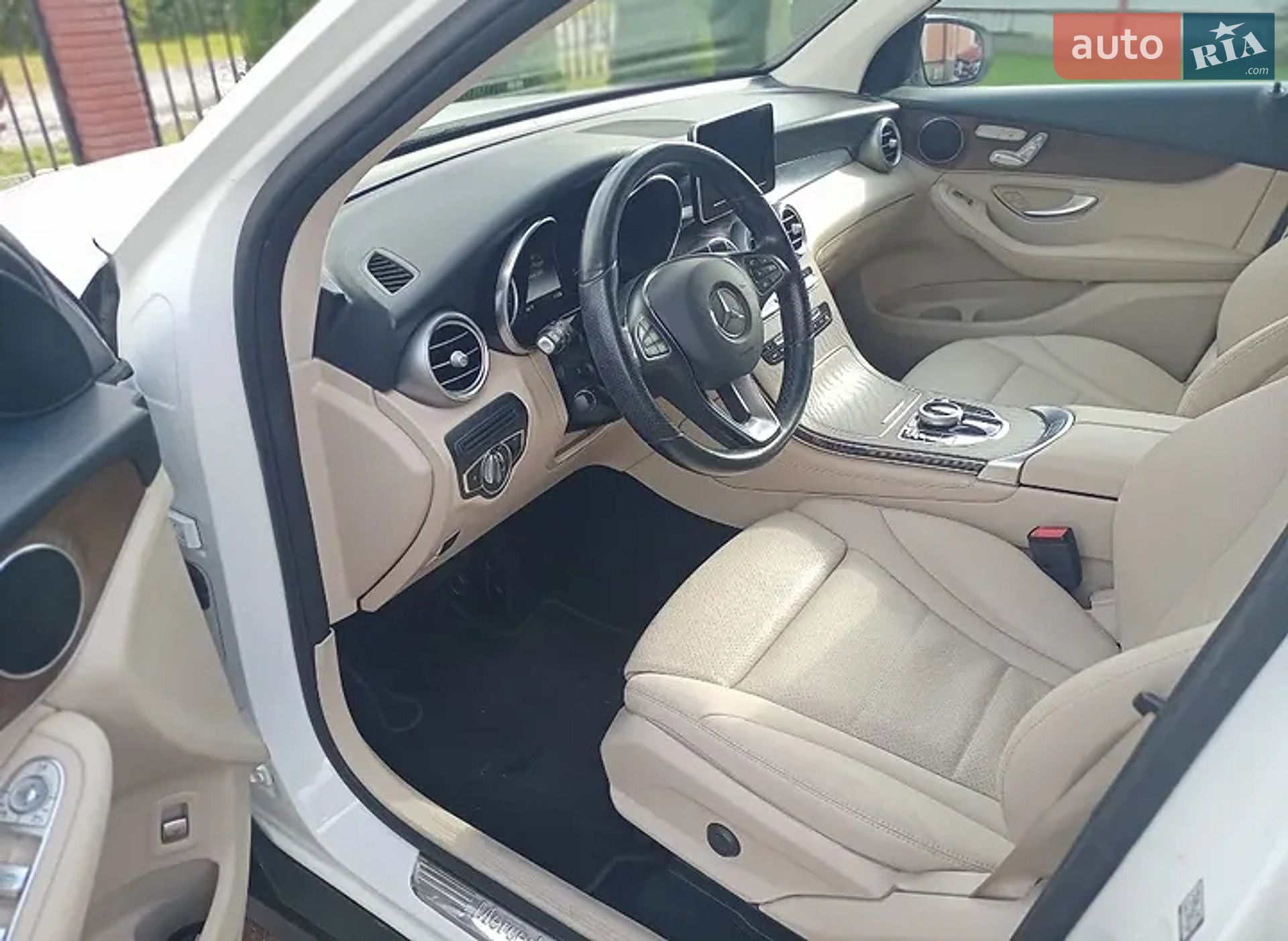 Mercedes-Benz GLC-Class 2018 VIN WDC0G4KB3KV134101 фото оголошення 7 з 23
