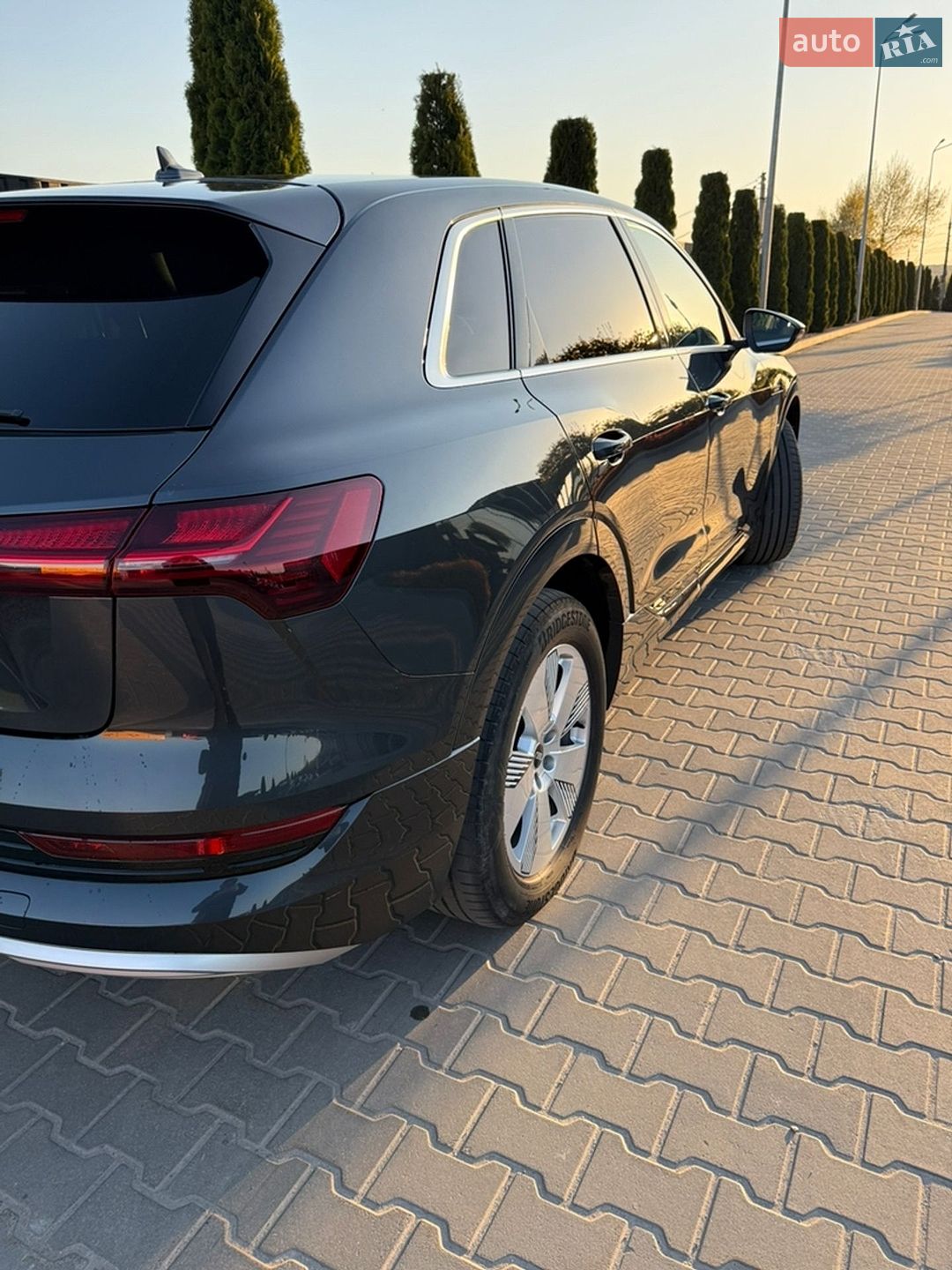 Audi e-tron 2019 VIN WAUZZZGE3LB016492 фото оголошення 10 з 50