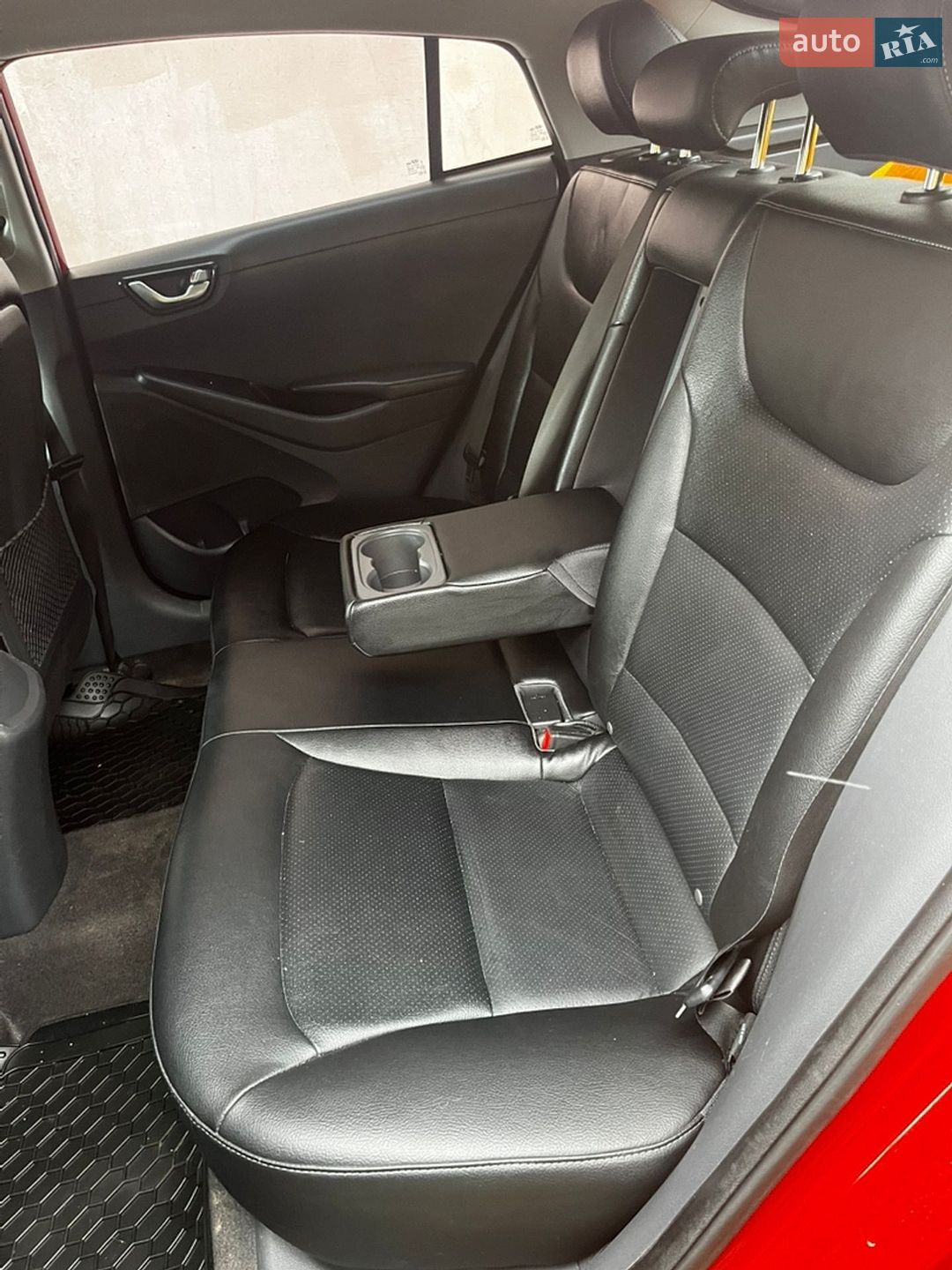 Hyundai Ioniq 2018 VIN KMHC751HFJU025434 фото оголошення 15 з 18