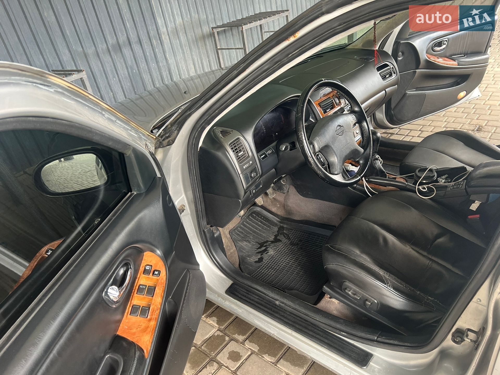 Nissan Maxima 2004 VIN JN1CAUA33U0071862 фото оголошення 9 з 16