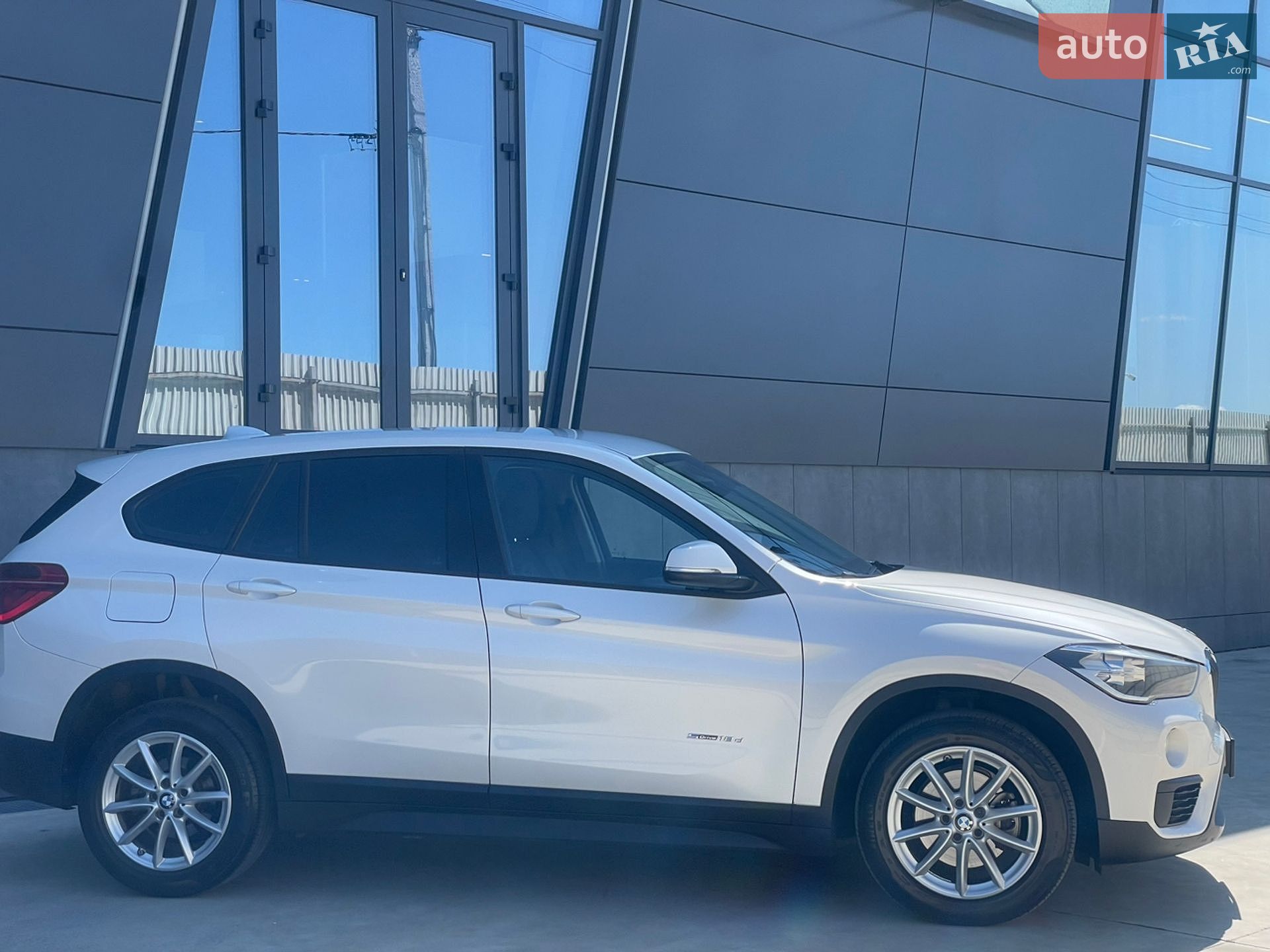 BMW X1 2015 VIN WBAHT710905E08369 фото оголошення 5 з 28