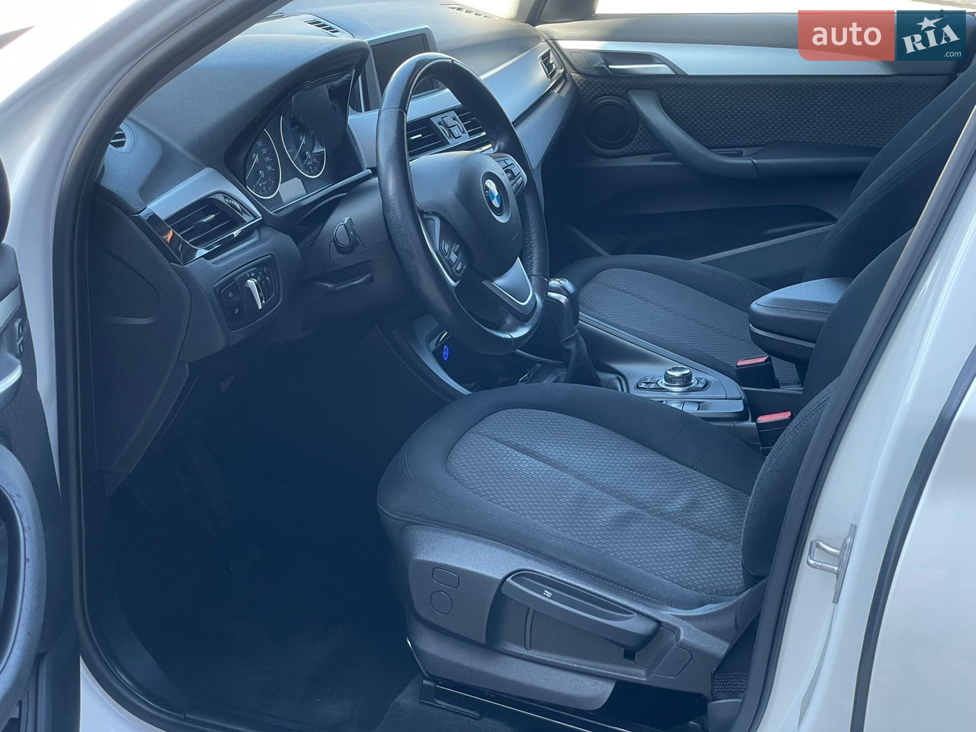 BMW X1 2015 VIN WBAHT710905E08369 фото оголошення 16 з 28