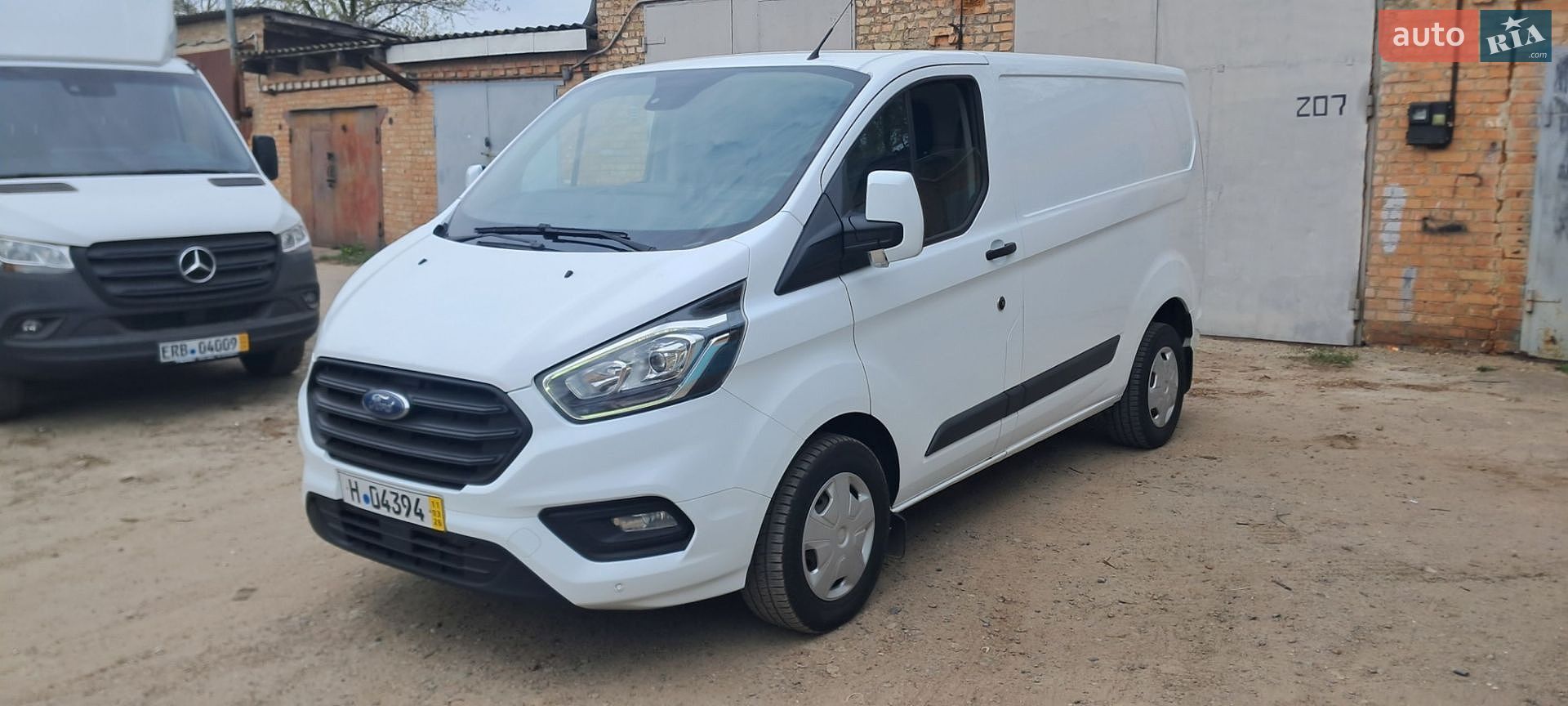 Ford Transit Custom 2019 VIN WF0YXXTTGYKD19812 фото оголошення 2 з 64