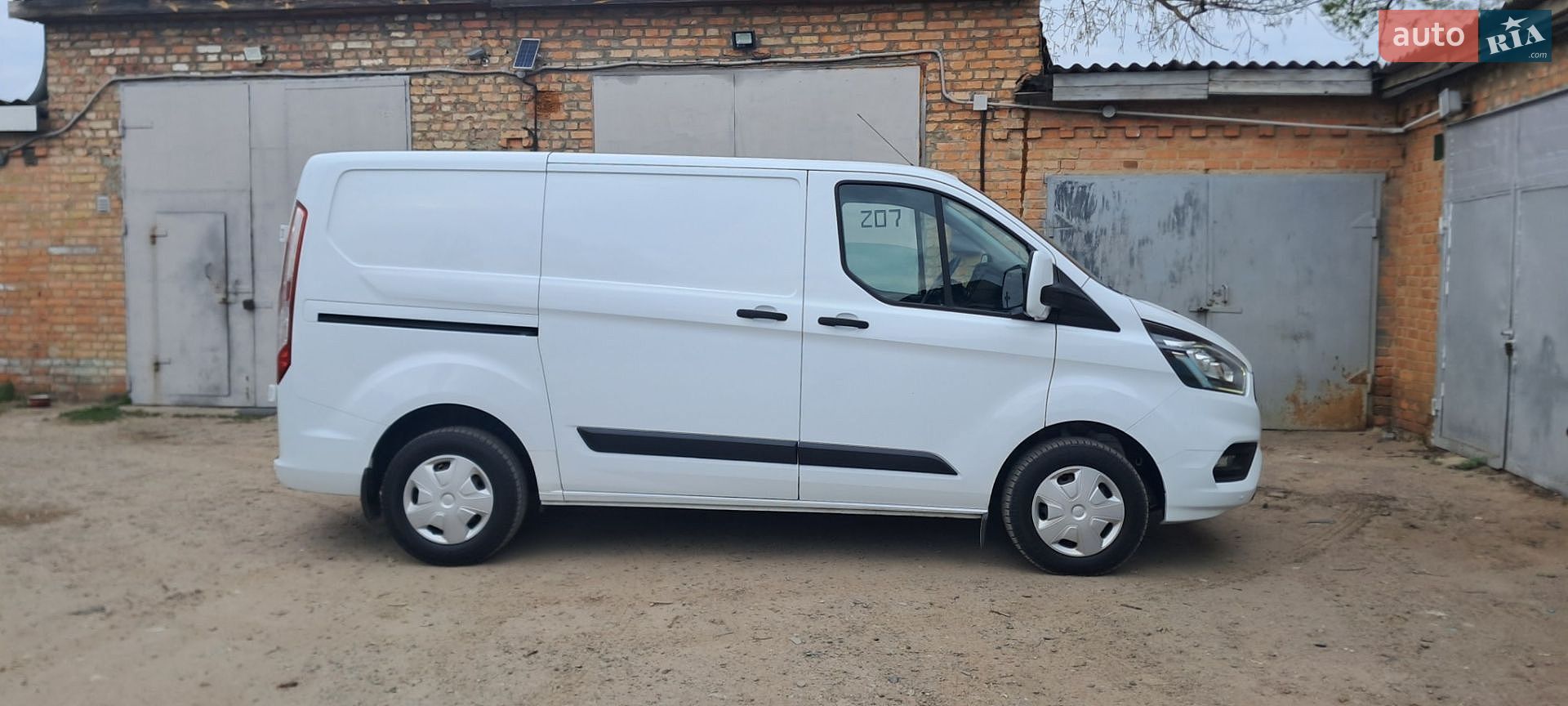 Ford Transit Custom 2019 VIN WF0YXXTTGYKD19812 фото оголошення 17 з 64