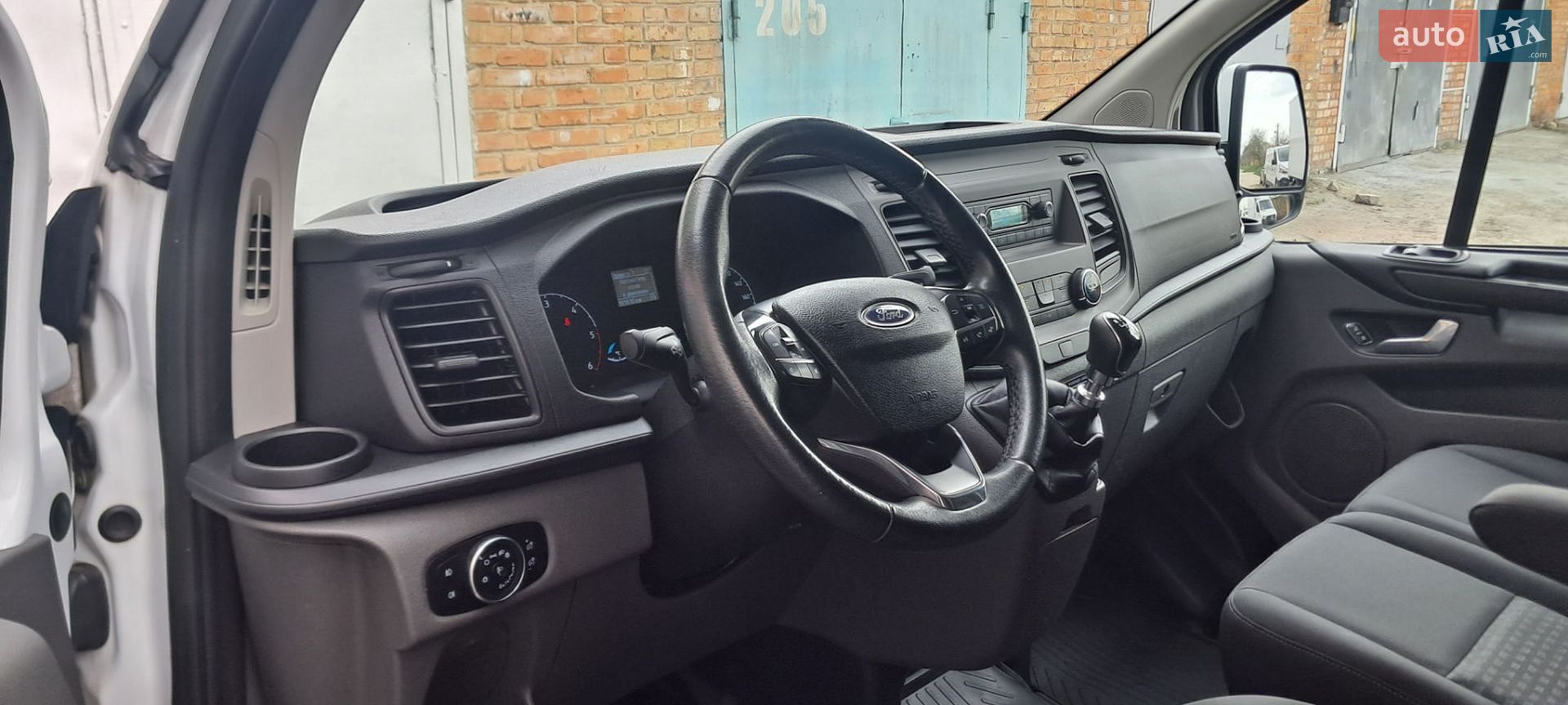 Ford Transit Custom 2019 VIN WF0YXXTTGYKD19812 фото оголошення 28 з 64