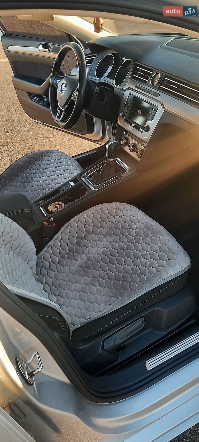 Volkswagen Passat 2015 VIN WVWZZZ3CZGE020760 фото оголошення 18 з 29