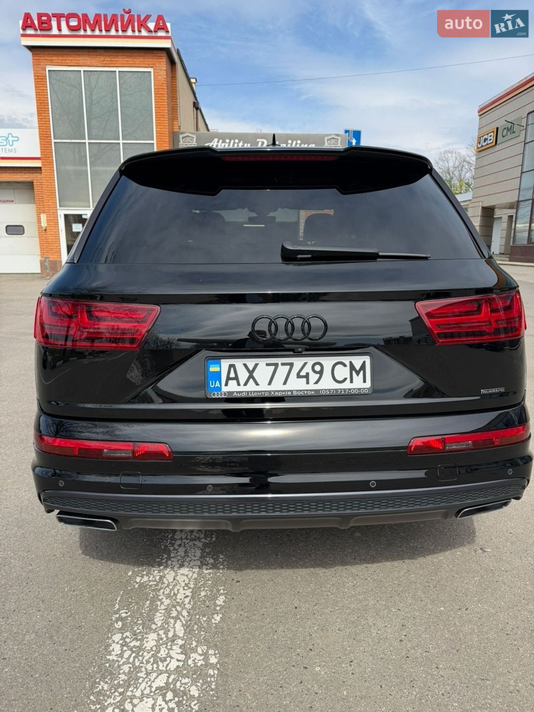 Audi Q7 2017 VIN WAUZZZ4M4JD001898 фото оголошення 2 з 28