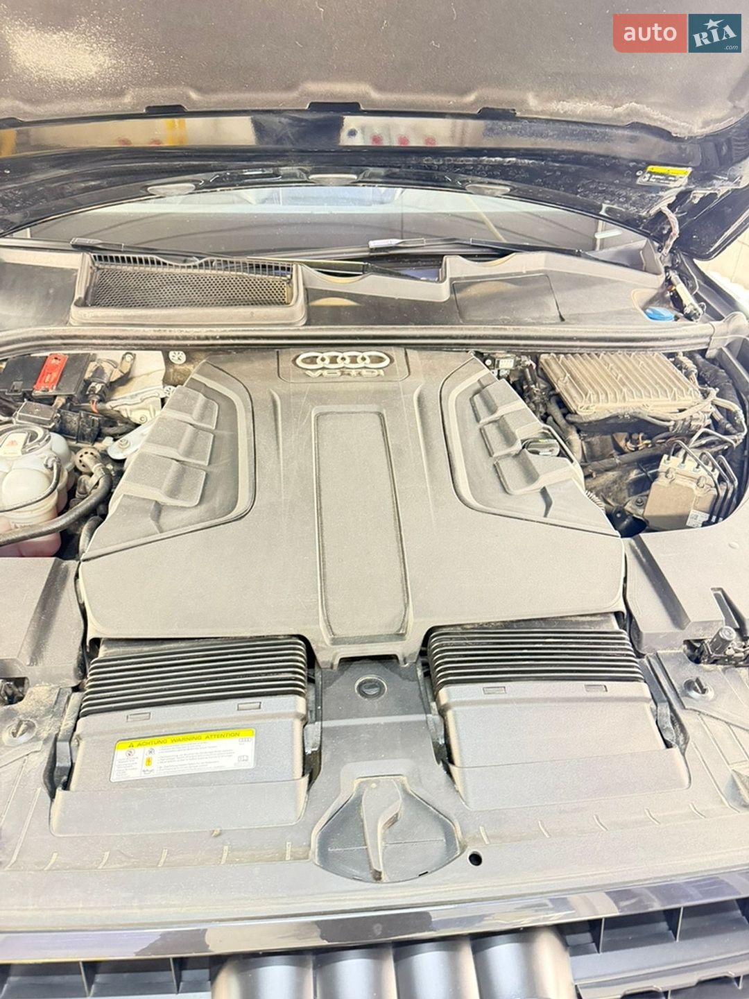 Audi Q7 2017 VIN WAUZZZ4M4JD001898 фото оголошення 20 з 28