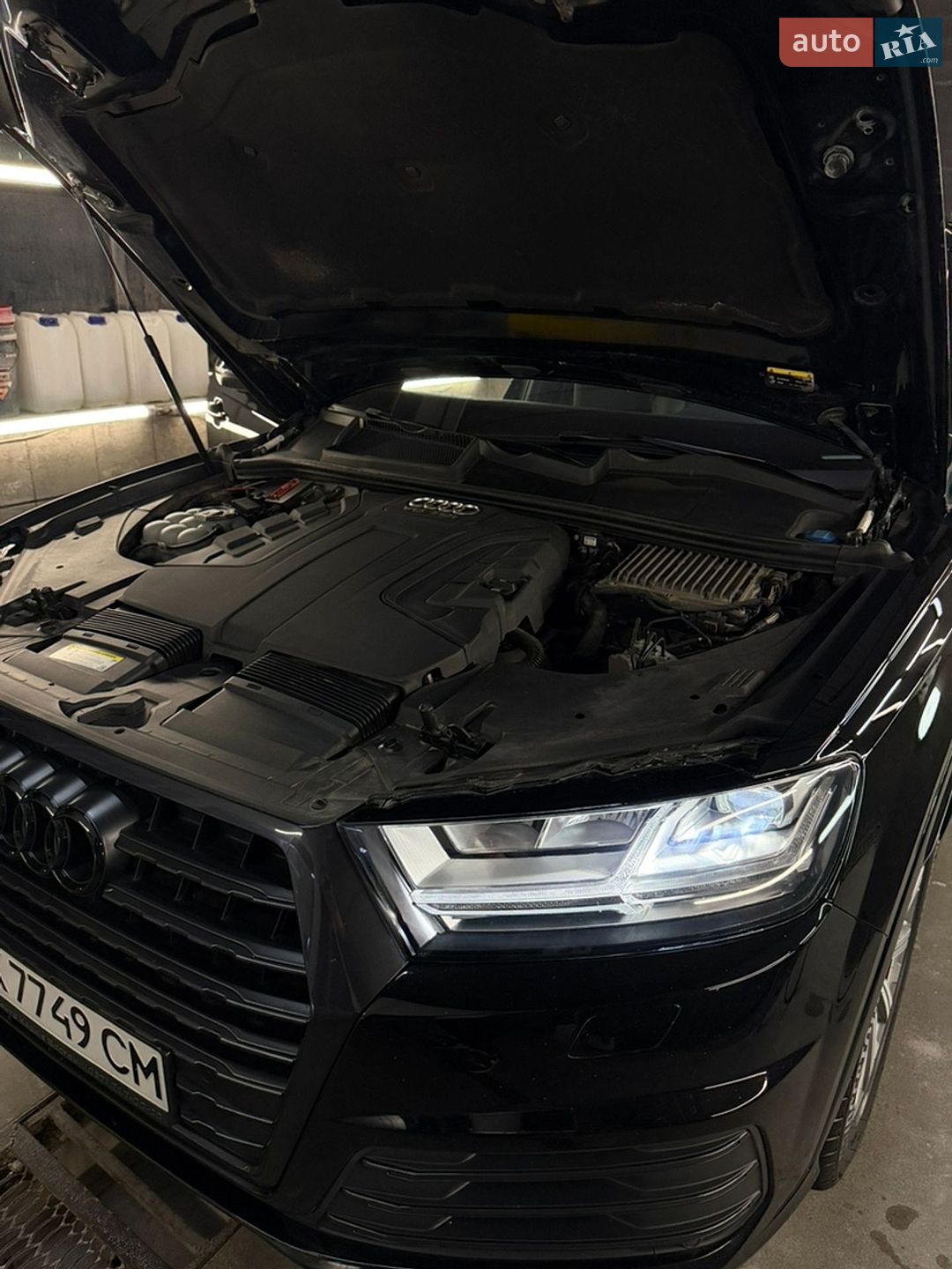 Audi Q7 2017 VIN WAUZZZ4M4JD001898 фото оголошення 21 з 28