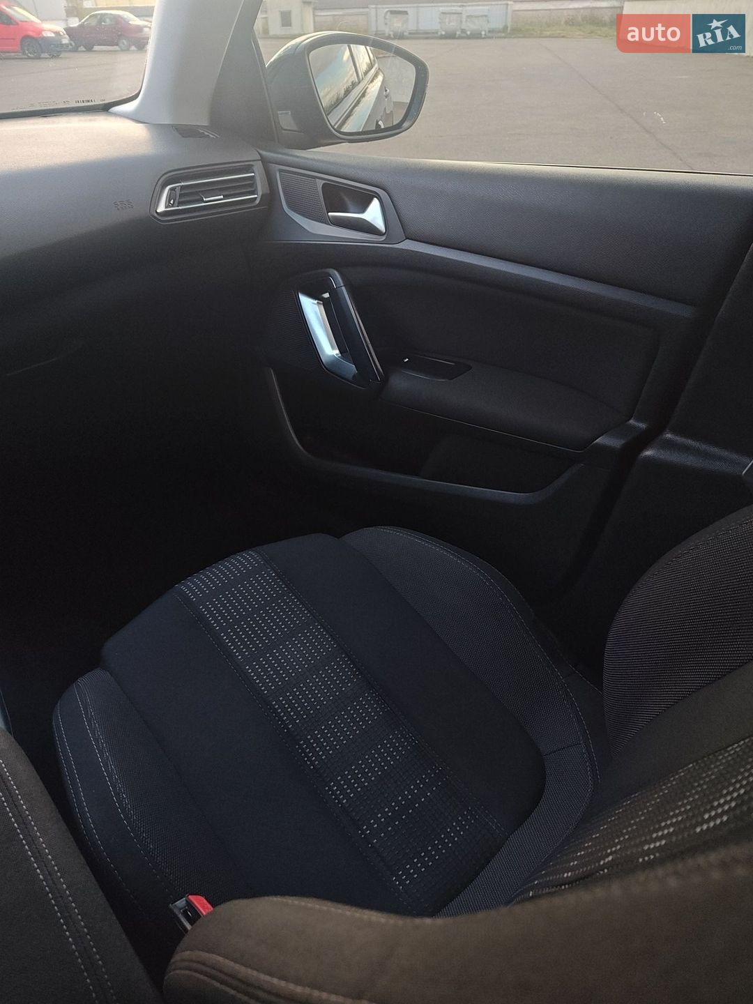 Peugeot 308 2016 VIN VF3LJAHXWGS063778 фото оголошення 19 з 28
