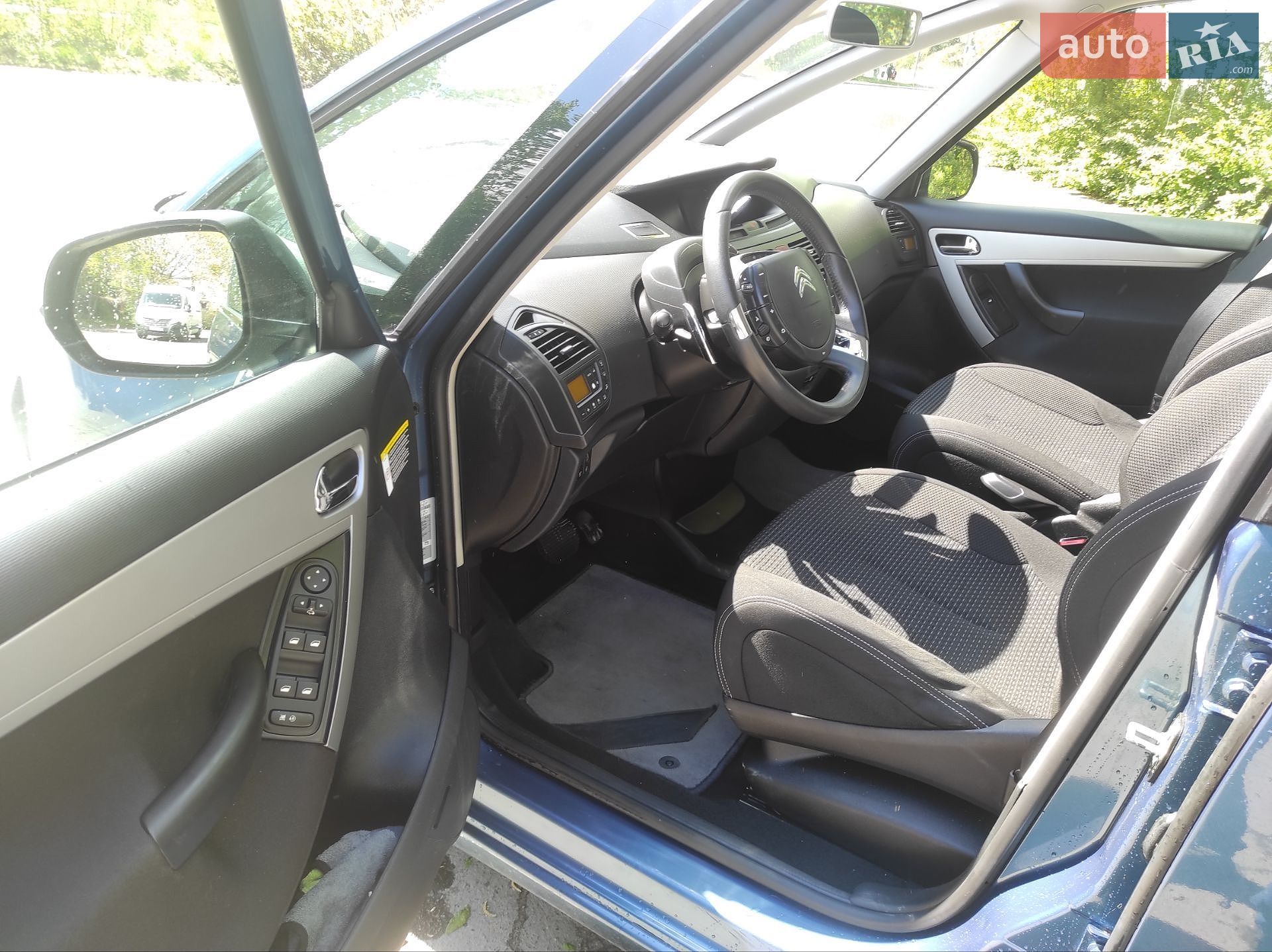 Citroen Grand C4 Picasso 2012 VIN VF7UA9HR8CJ514951 фото оголошення 3 з 22