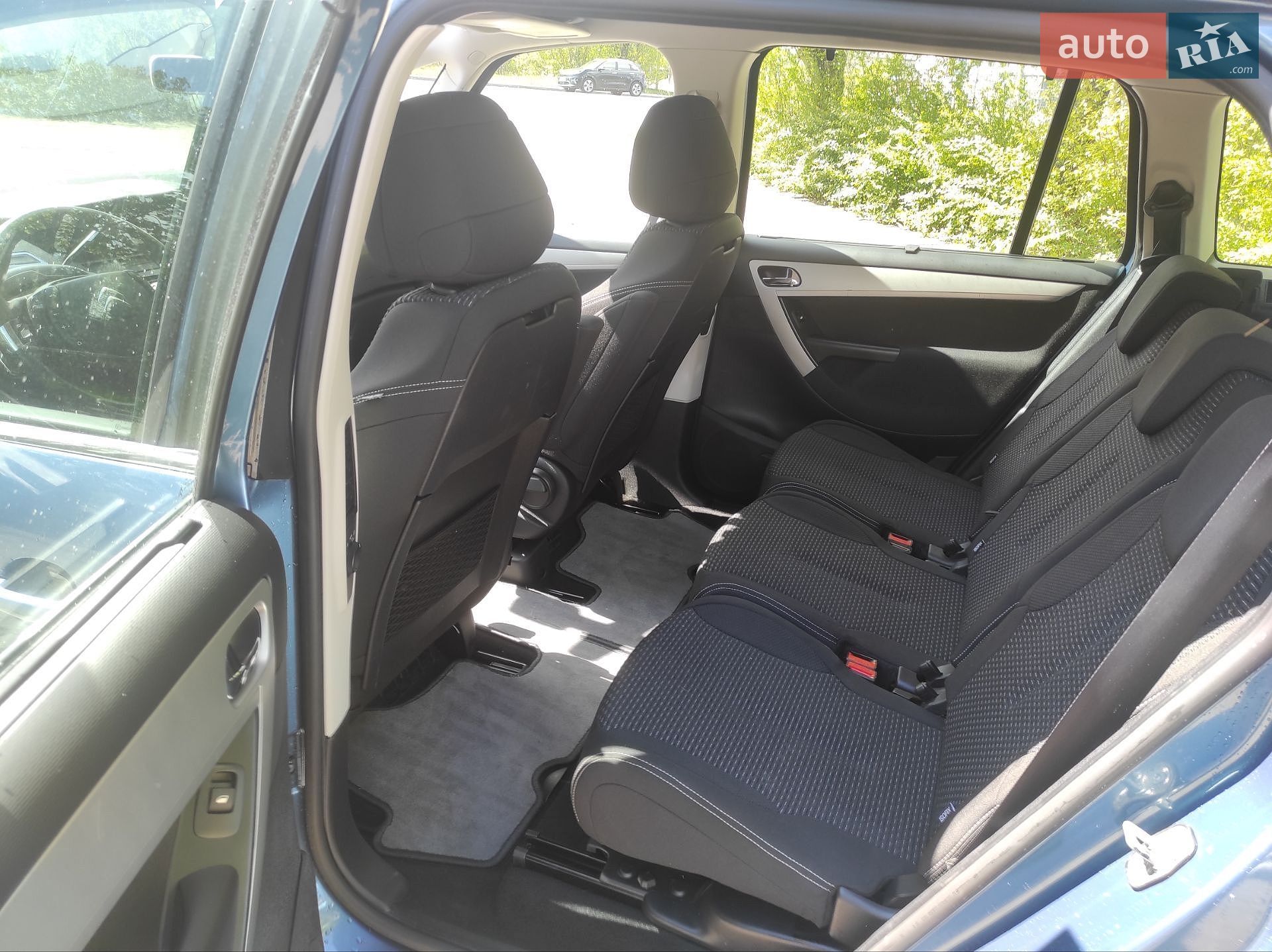 Citroen Grand C4 Picasso 2012 VIN VF7UA9HR8CJ514951 фото оголошення 5 з 22