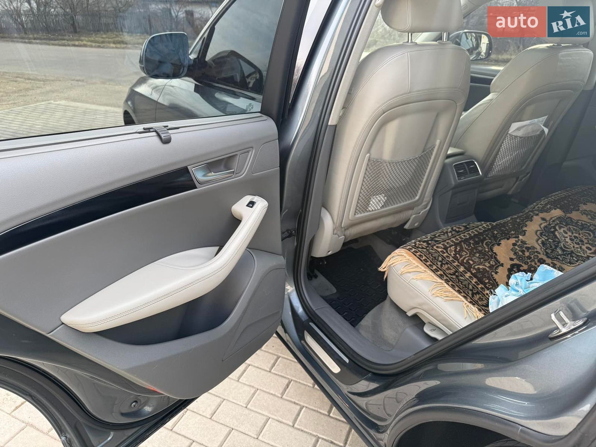 Audi Q5 2011 VIN WAUZZZ8R9CA011191 фото оголошення 32 з 45