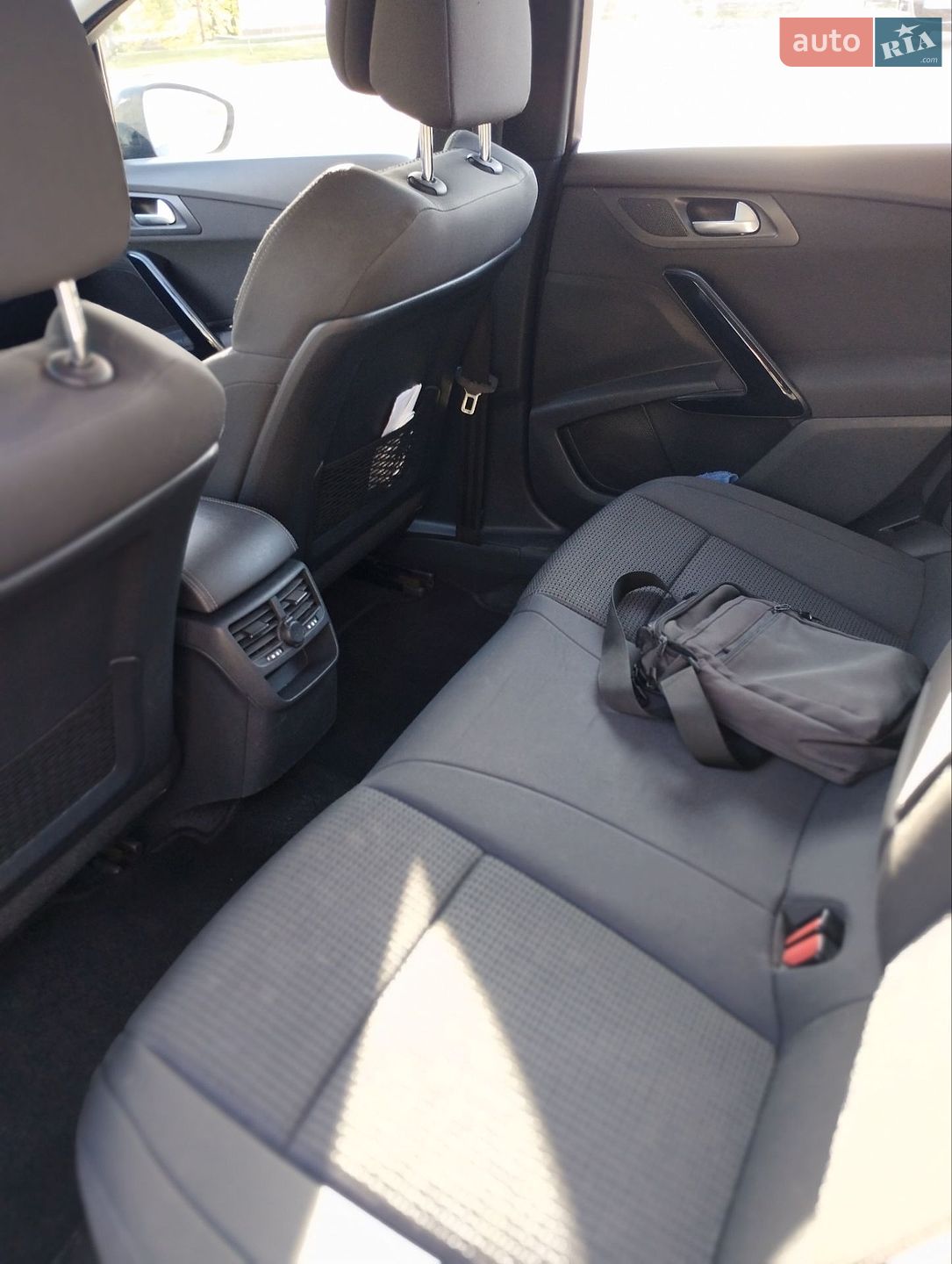 Peugeot PEUGEOT 508 2015 VIN VF38EBHXTFL045832 фото оголошення 9 з 17