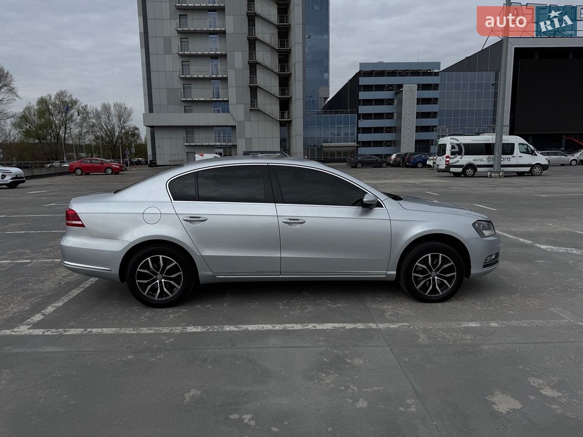 Volkswagen Passat 2012 VIN WVWZZZ3CZDP018527 фото оголошення 8 з 17