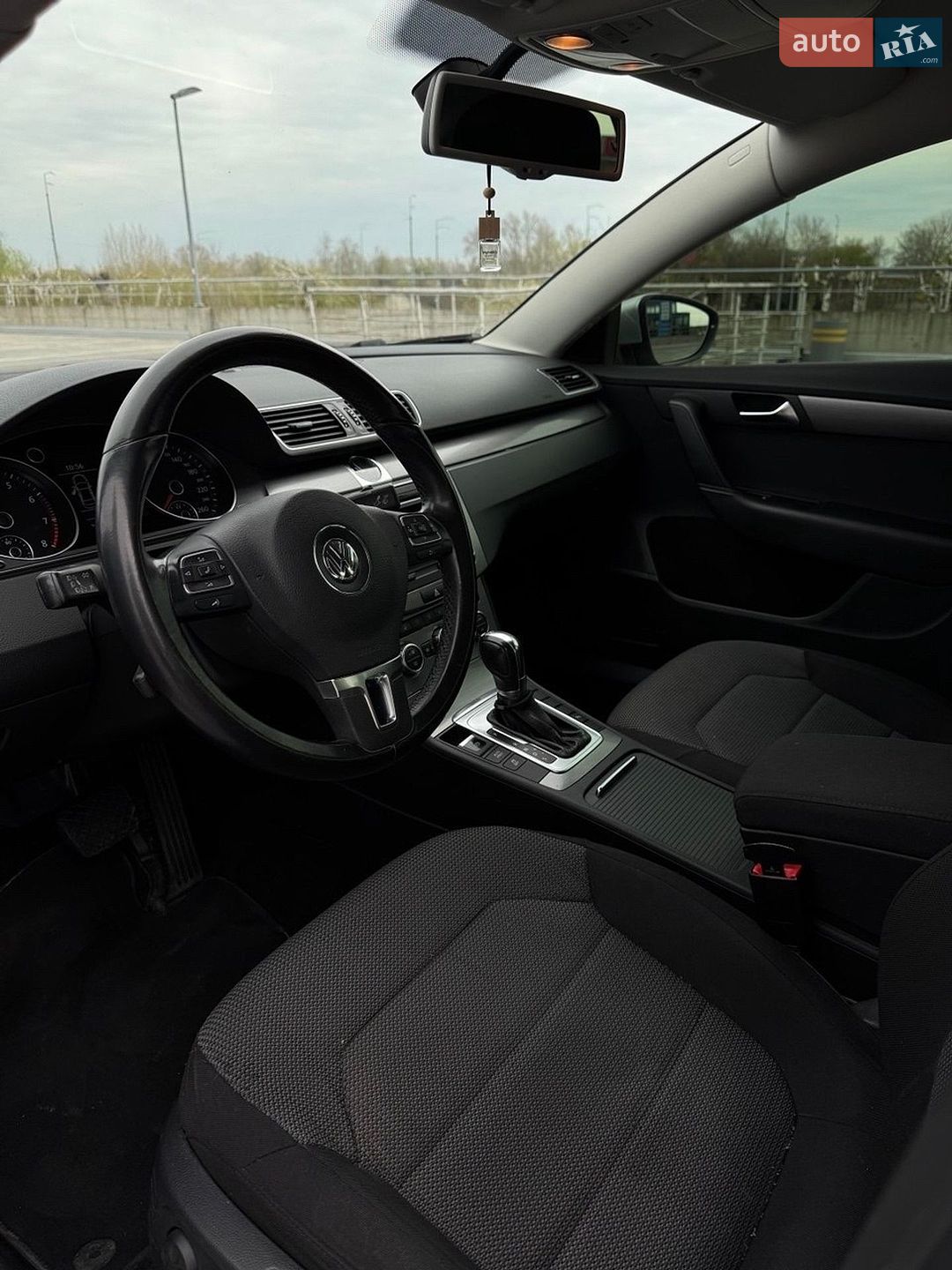 Volkswagen Passat 2012 VIN WVWZZZ3CZDP018527 фото оголошення 9 з 17