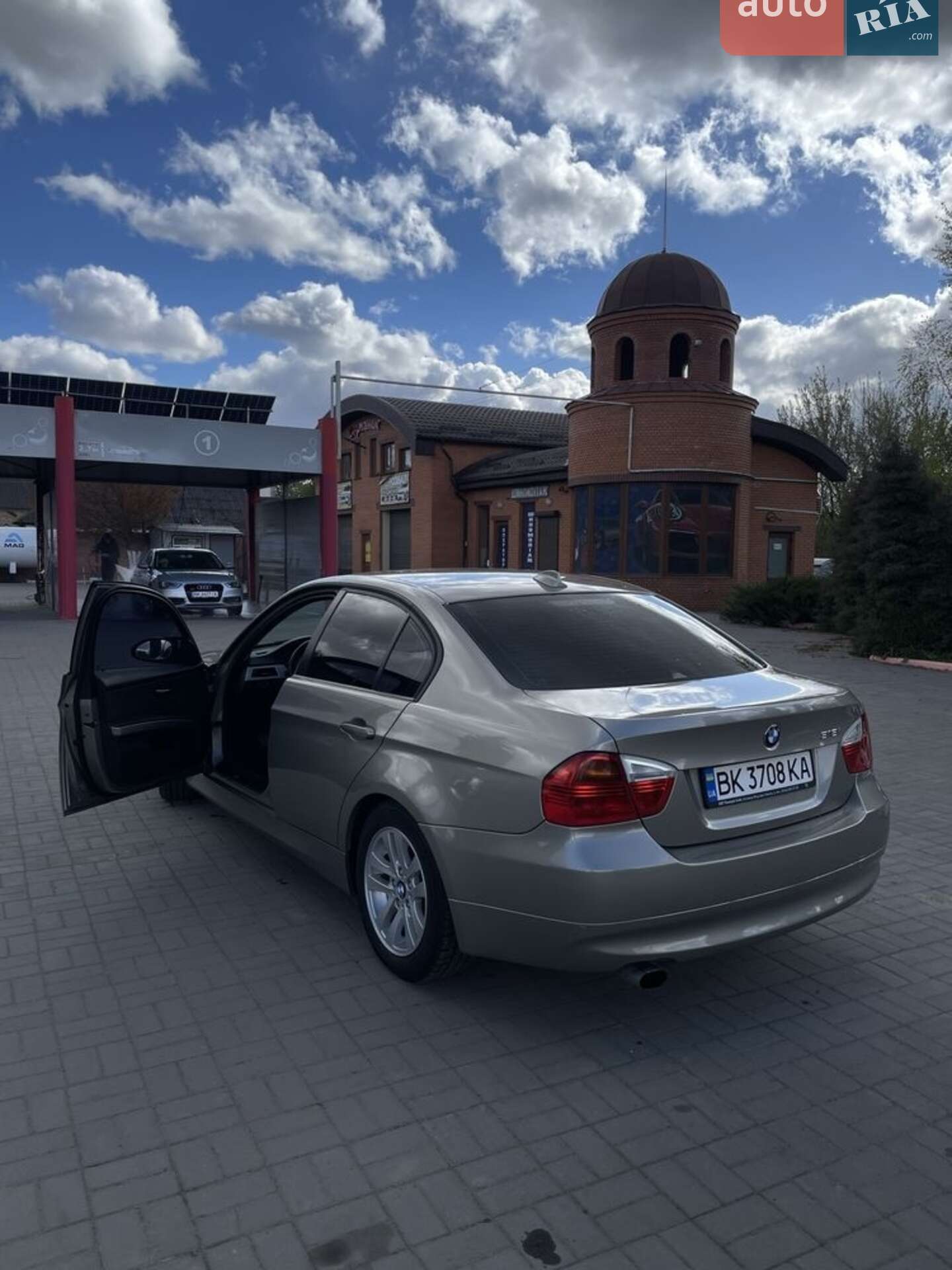 BMW 3 Series 2007 VIN WBAVA51070KV29624 фото оголошення 4 з 13
