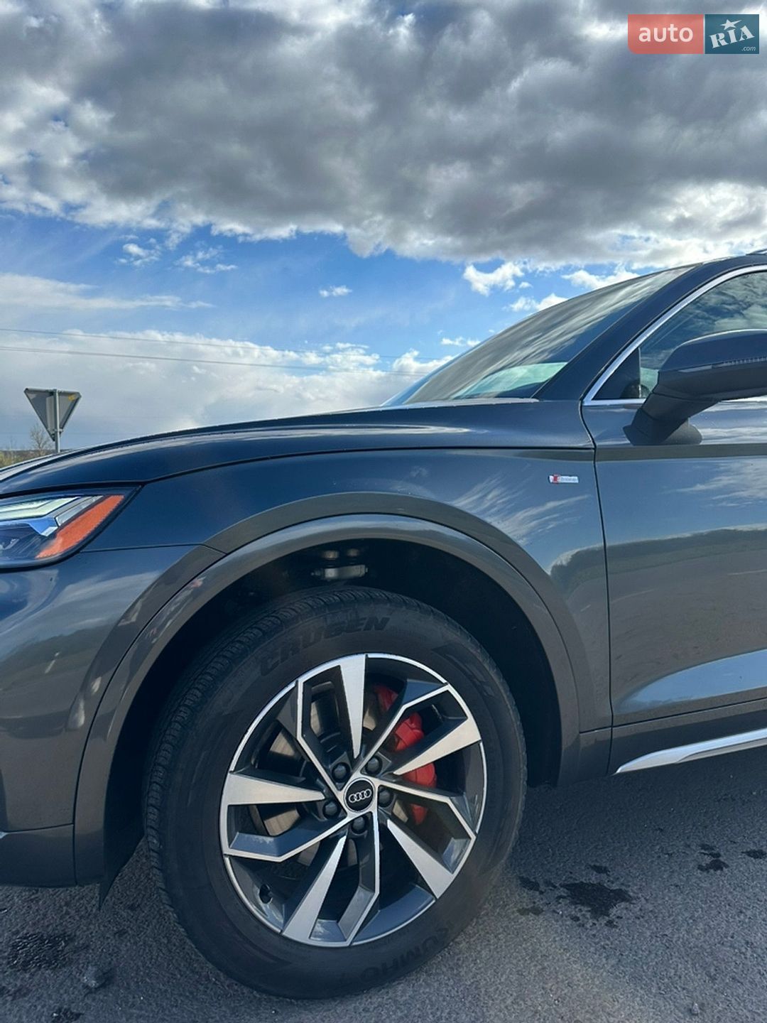 Audi Q5 2021 VIN WA1EAAFY4N2024765 фото оголошення 7 з 12