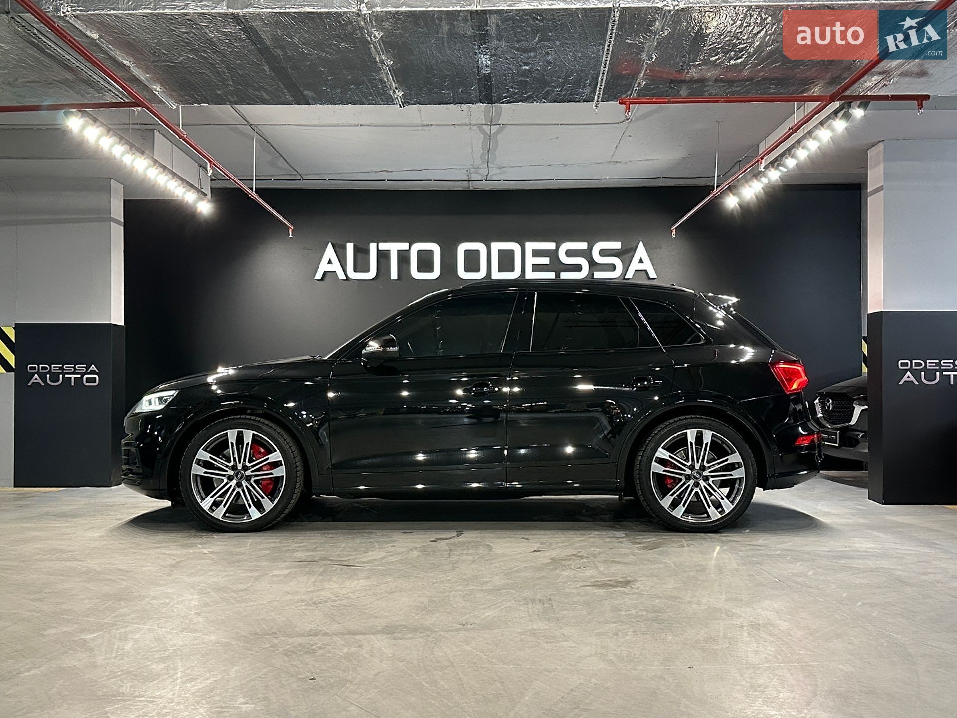 Audi SQ5 2020 VIN WAUZZZFYXL2051820 фото оголошення 4 з 24