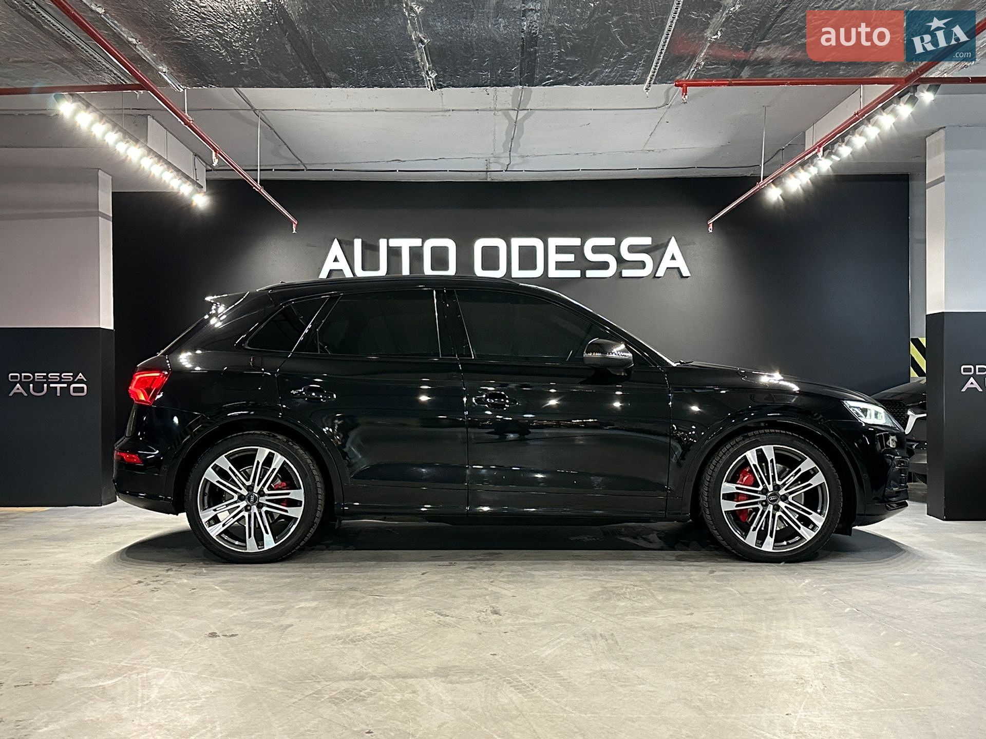 Audi SQ5 2020 VIN WAUZZZFYXL2051820 фото оголошення 5 з 24