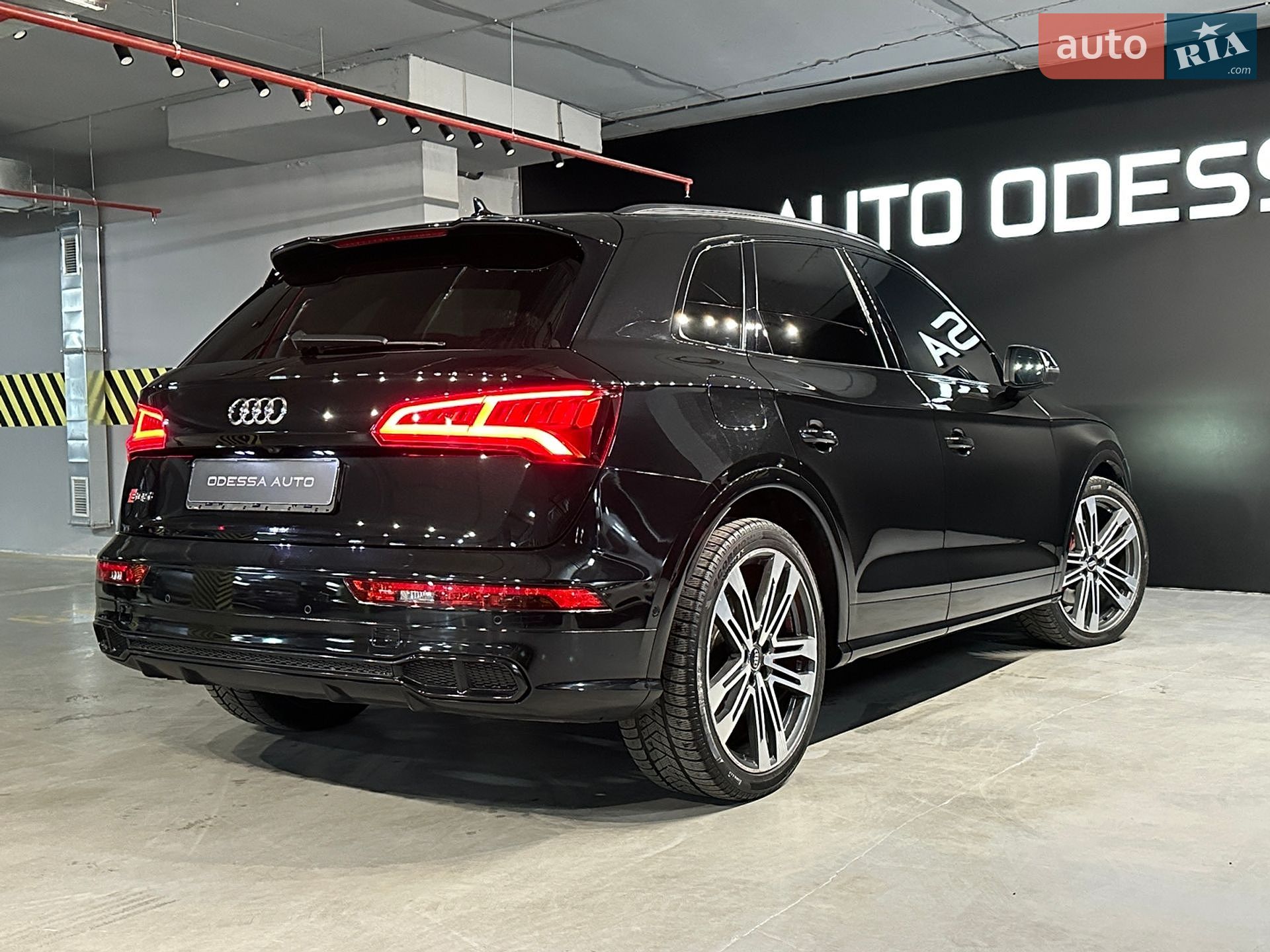 Audi SQ5 2020 VIN WAUZZZFYXL2051820 фото оголошення 7 з 24