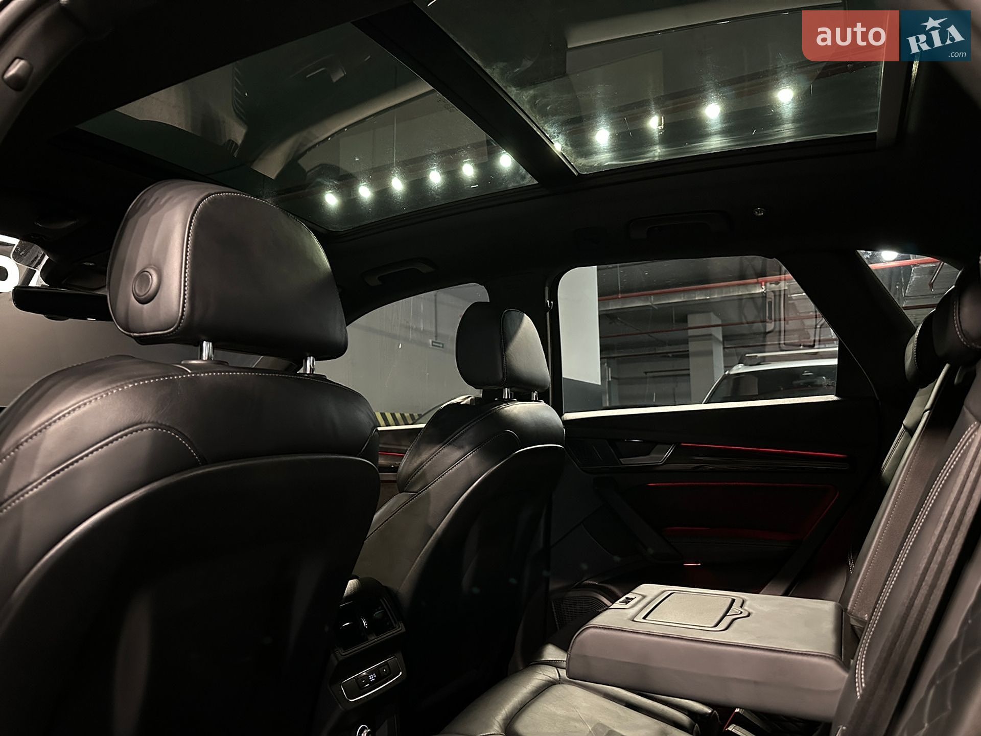 Audi SQ5 2020 VIN WAUZZZFYXL2051820 фото оголошення 11 з 24