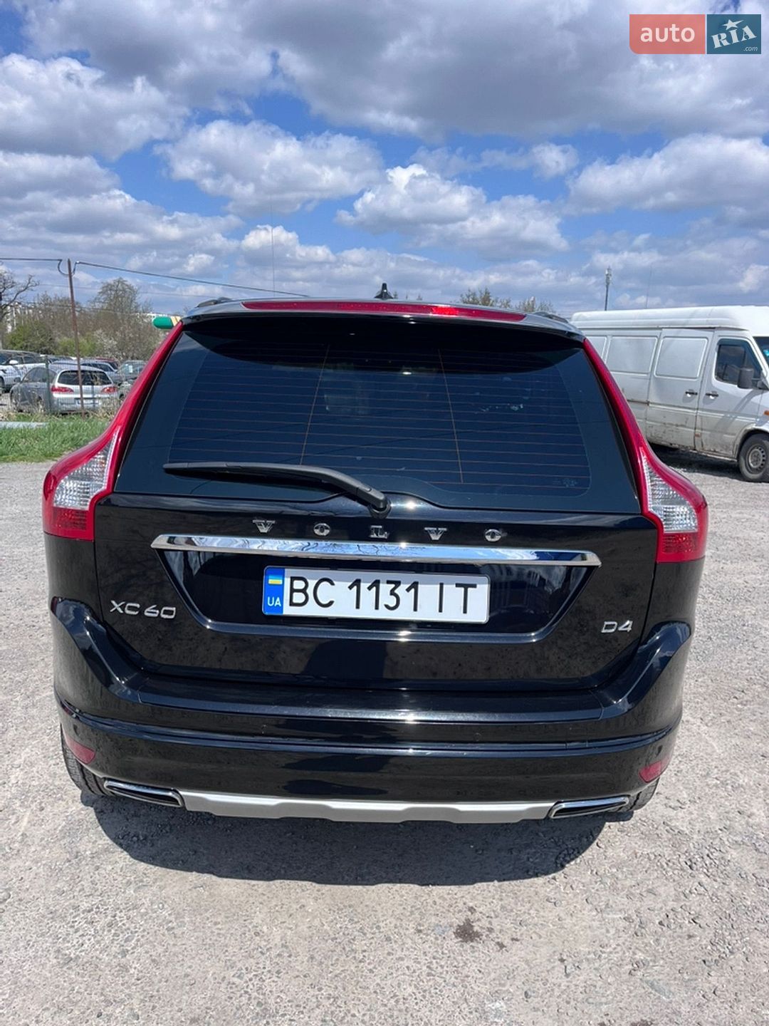 Volvo XC60 2017 VIN YV1DZA8BDH2202481 фото оголошення 3 з 15