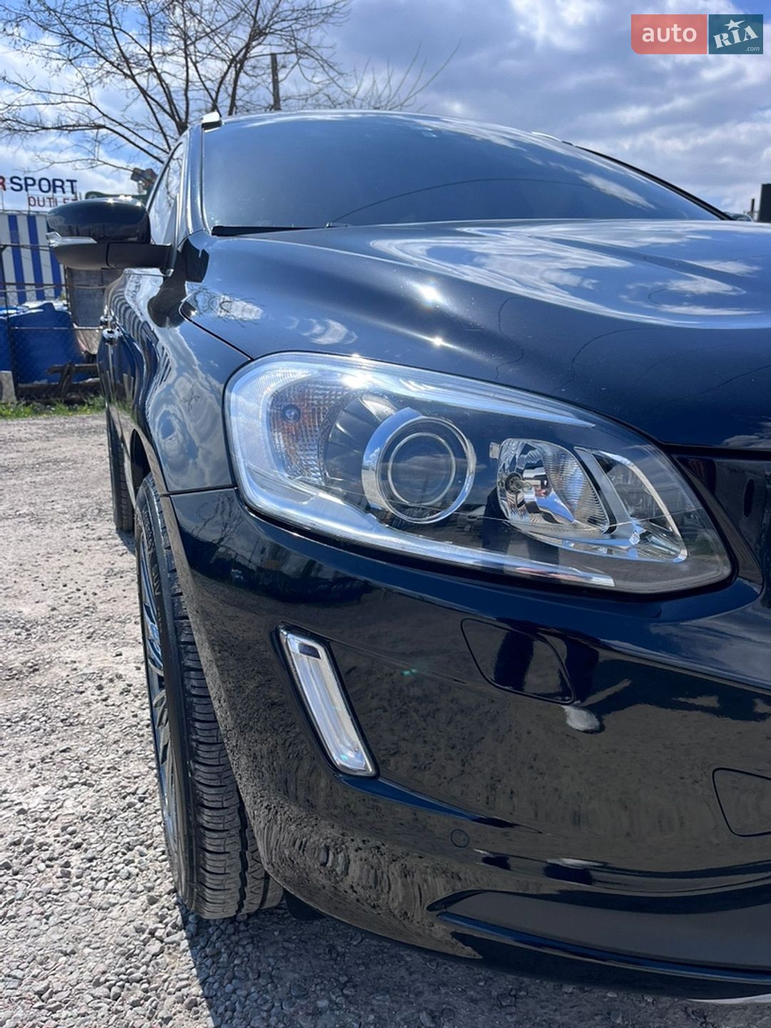 Volvo XC60 2017 VIN YV1DZA8BDH2202481 фото оголошення 6 з 15