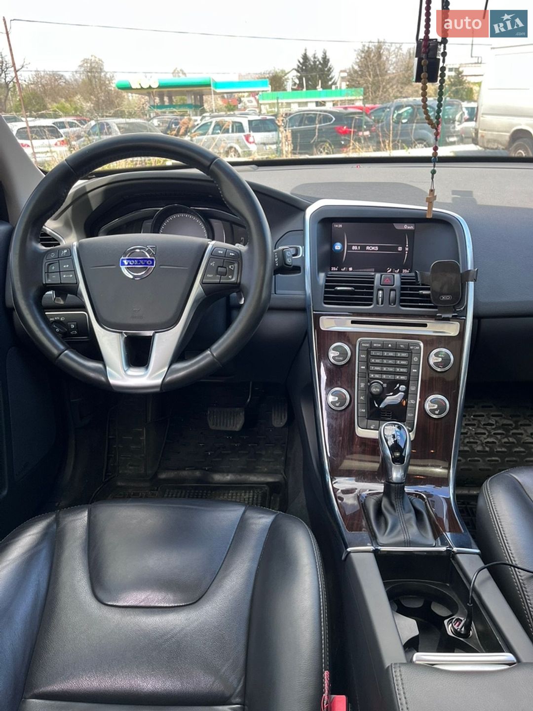 Volvo XC60 2017 VIN YV1DZA8BDH2202481 фото оголошення 9 з 15