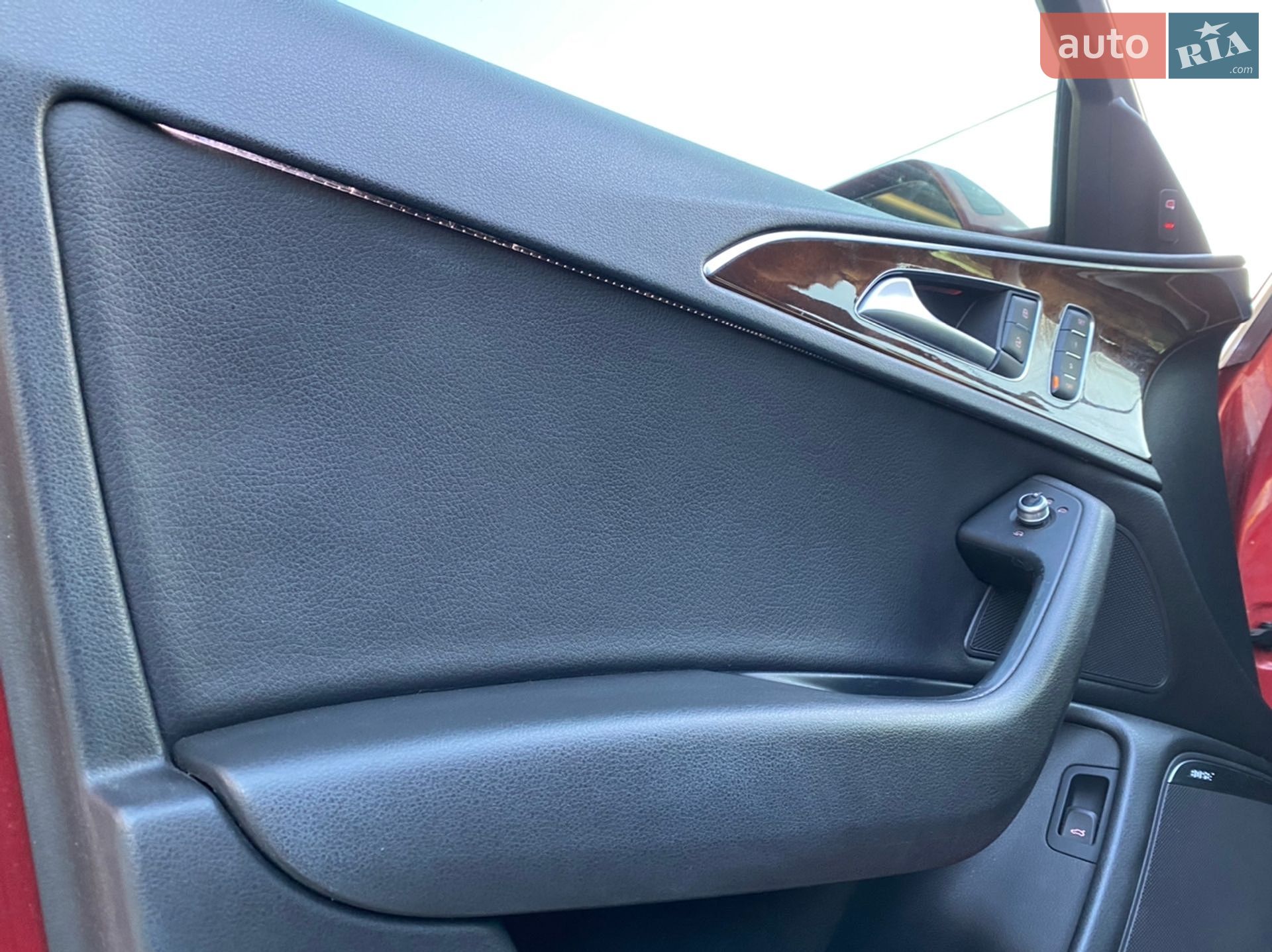 Audi A6 2013 VIN WAUDFAFC6EN064364 фото оголошення 18 з 26