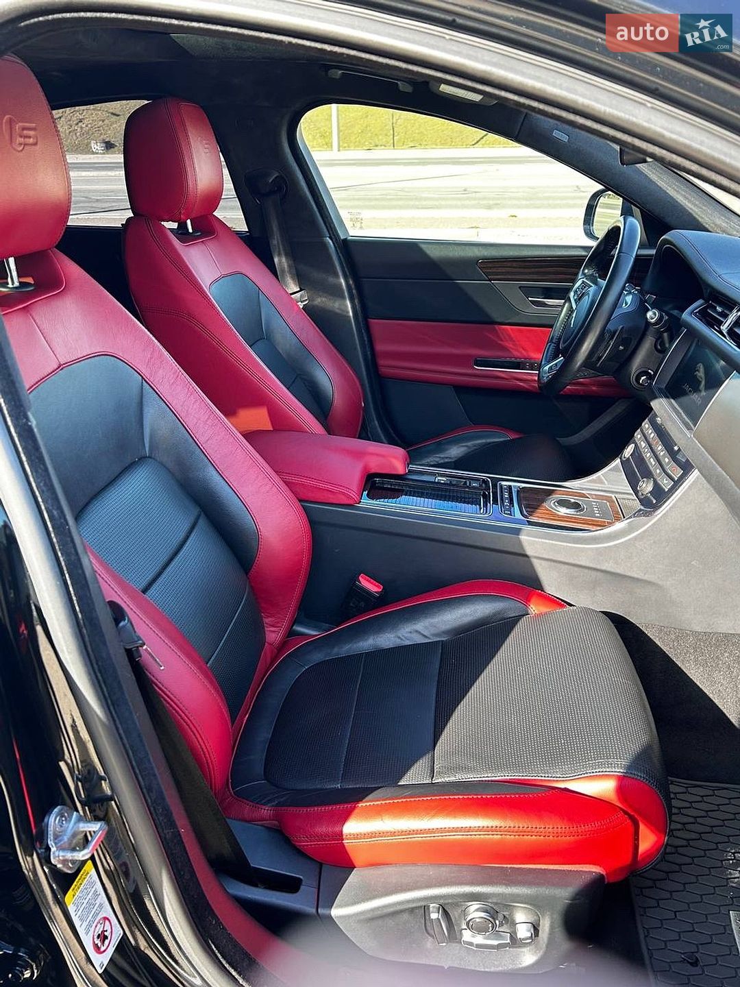 Jaguar XF 2016 VIN SAJBM4BV4HCY43448 фото оголошення 7 з 15