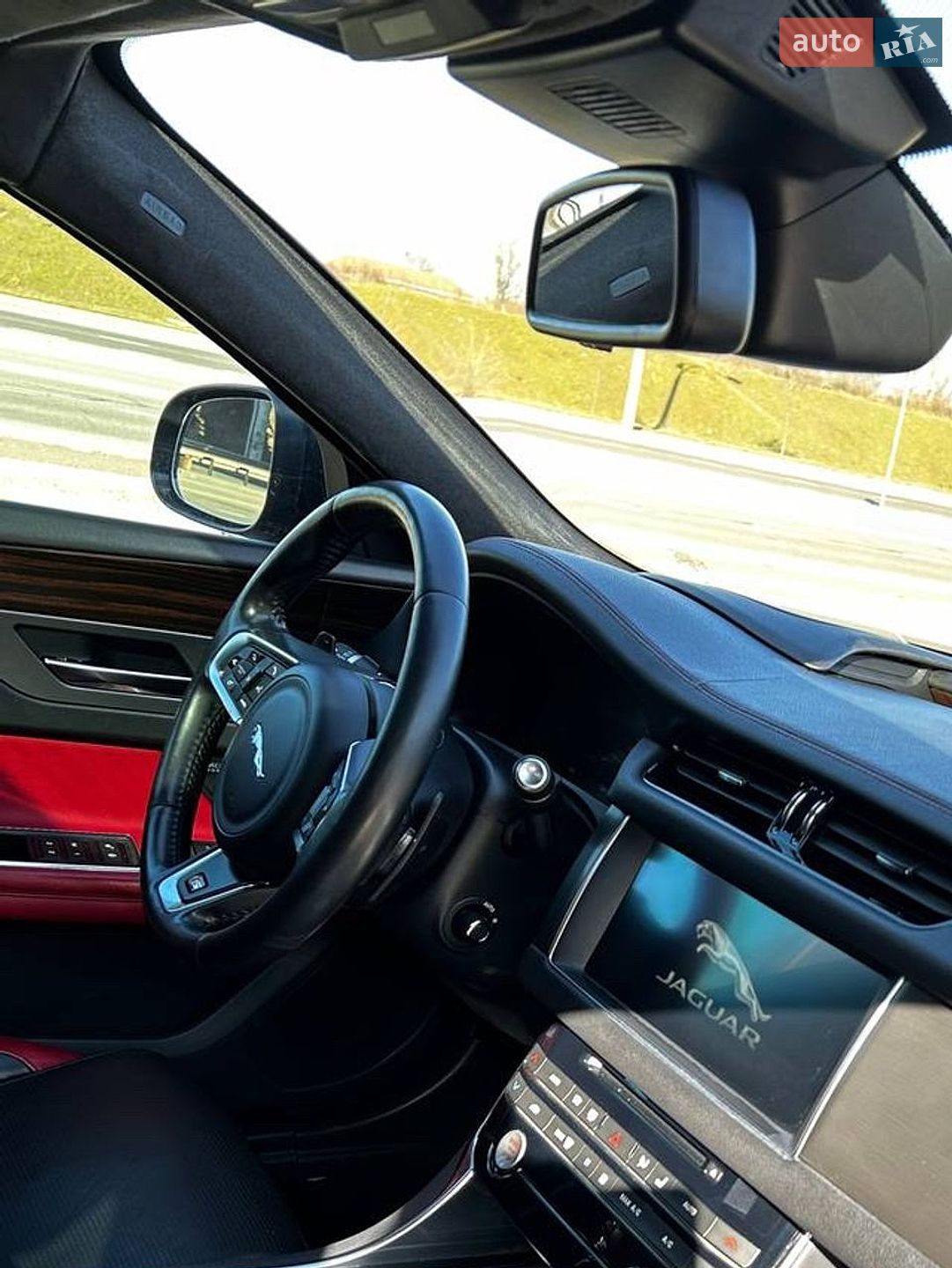 Jaguar XF 2016 VIN SAJBM4BV4HCY43448 фото оголошення 10 з 15