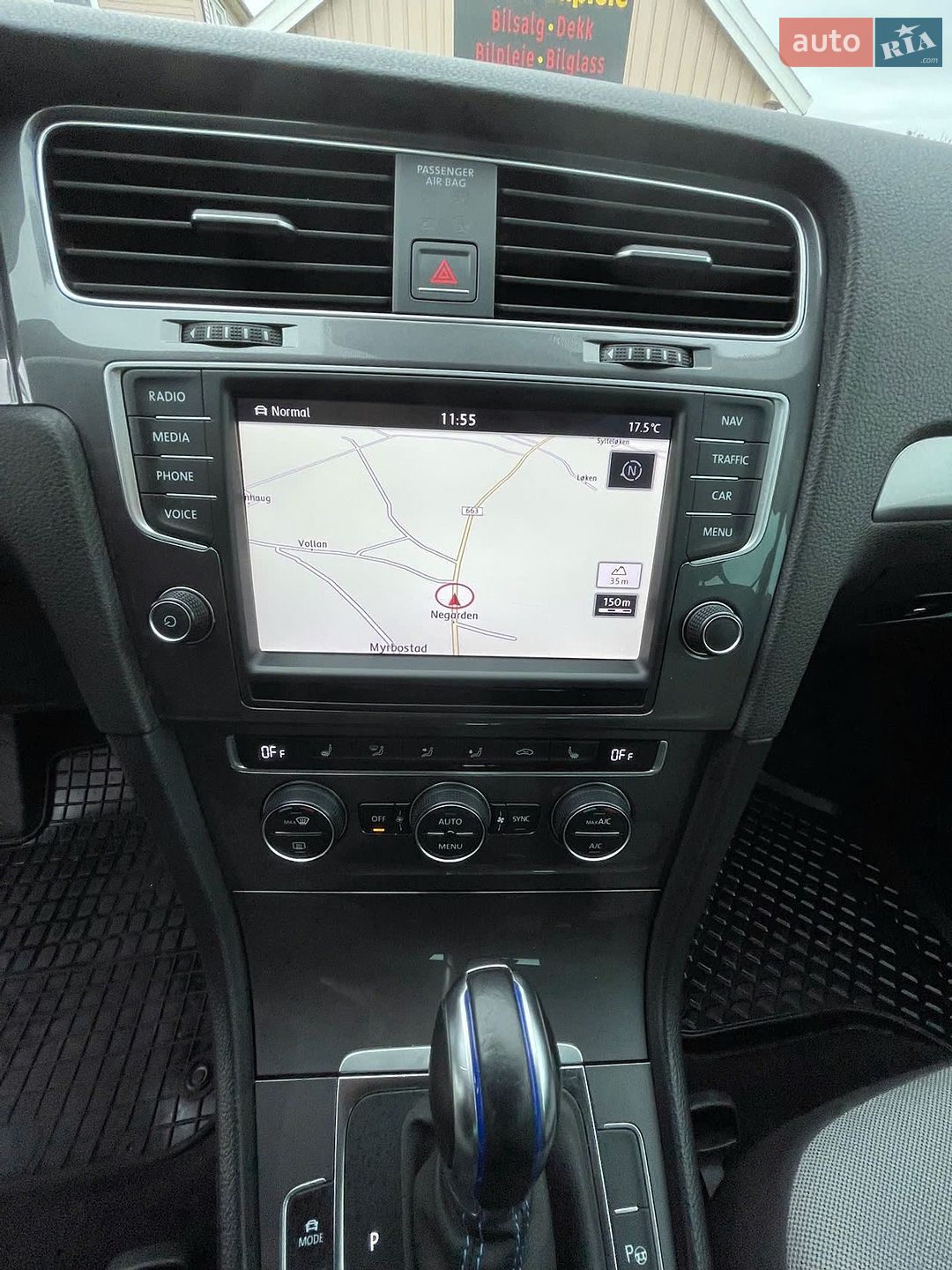 Volkswagen e-Golf 2015 VIN WVWZZZAUZFW908801 фото оголошення 22 з 40