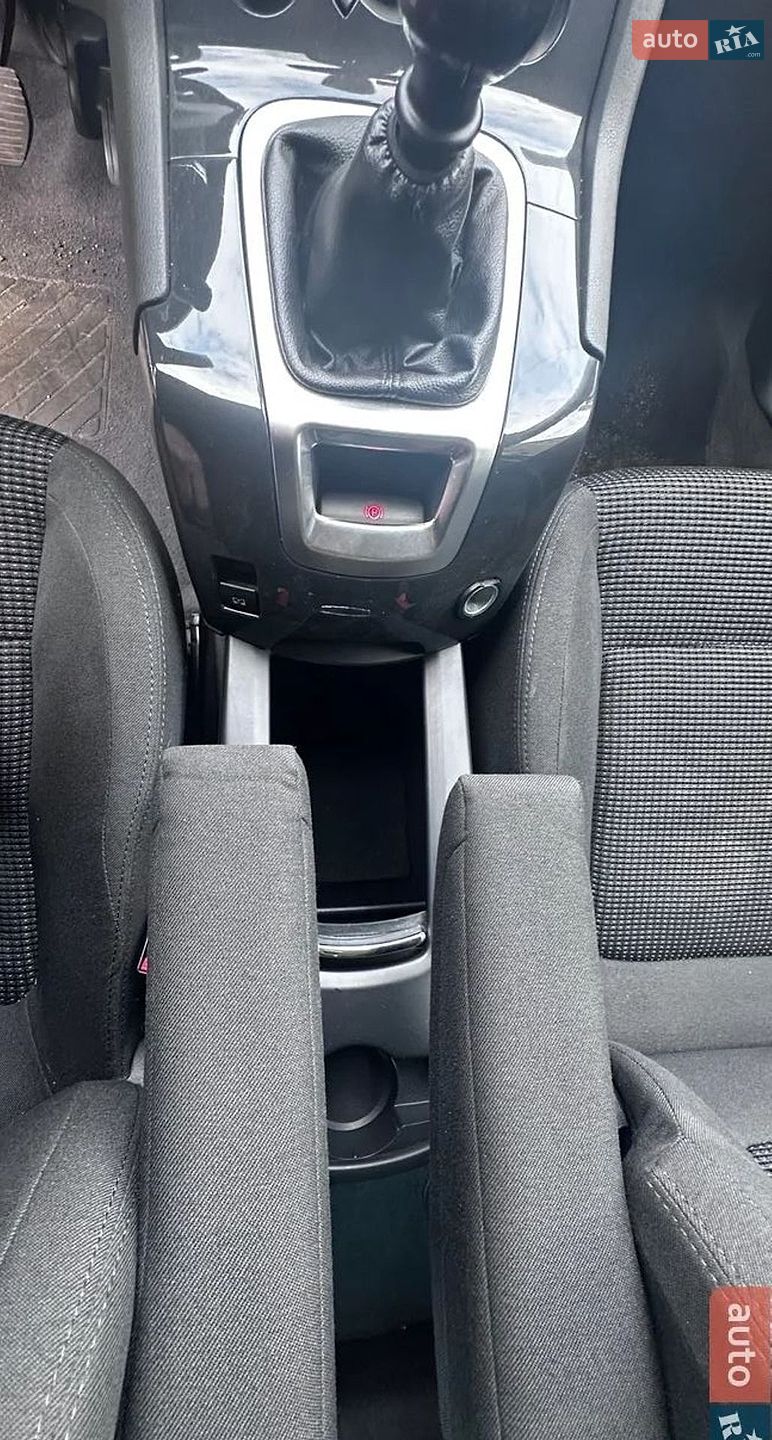 Peugeot 5008 2013 VIN VF30ERHE8DS194429 фото оголошення 10 з 39