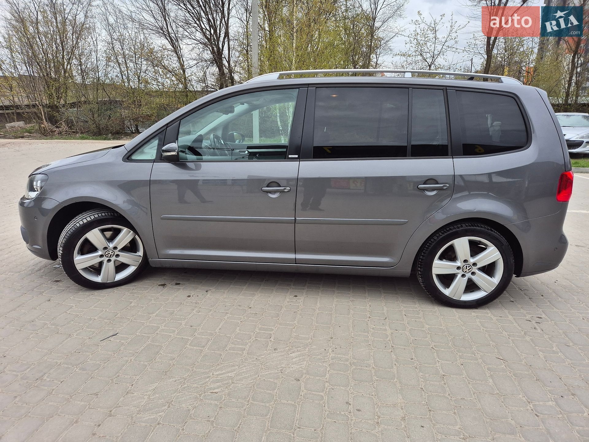 Volkswagen Touran 2011 VIN WVGZZZ1TZCW054491 фото оголошення 12 з 90