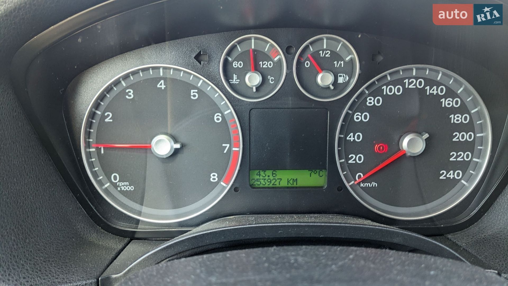 Ford Focus 2007 VIN WF0WXXGCDW7K10445 фото оголошення 9 з 10