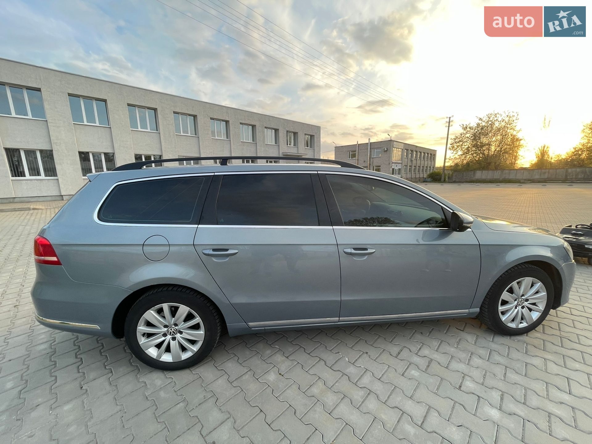 Volkswagen Passat 2012 VIN WVWZZZ3CZCE159984 фото оголошення 10 з 32