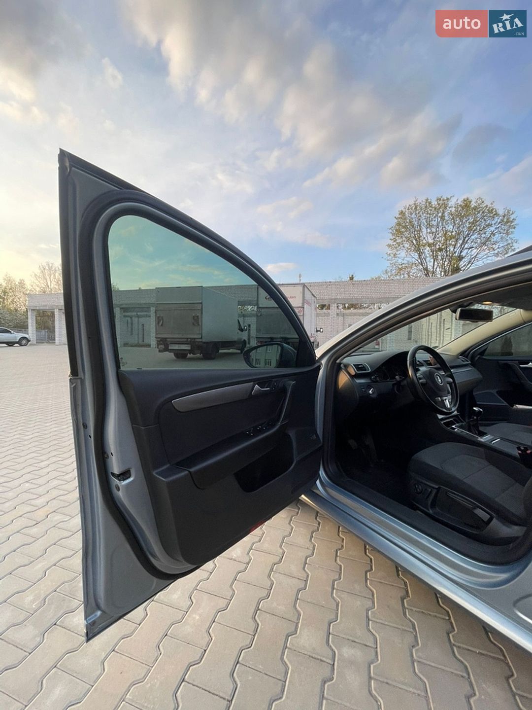 Volkswagen Passat 2012 VIN WVWZZZ3CZCE159984 фото оголошення 17 з 32