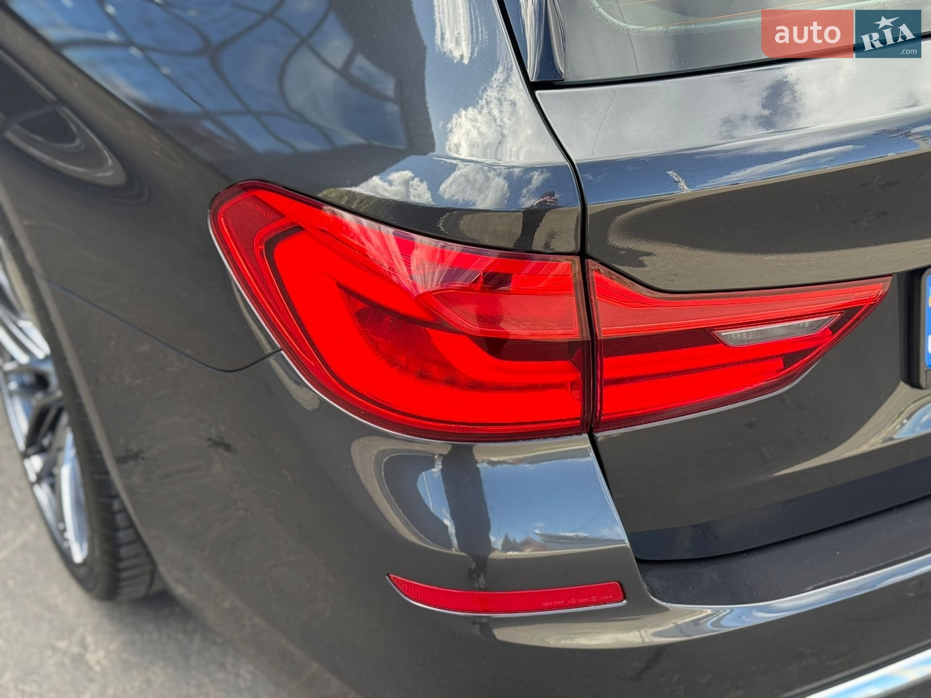 BMW 5 Series 2017 VIN WBAJM71010B054859 фото оголошення 15 з 60