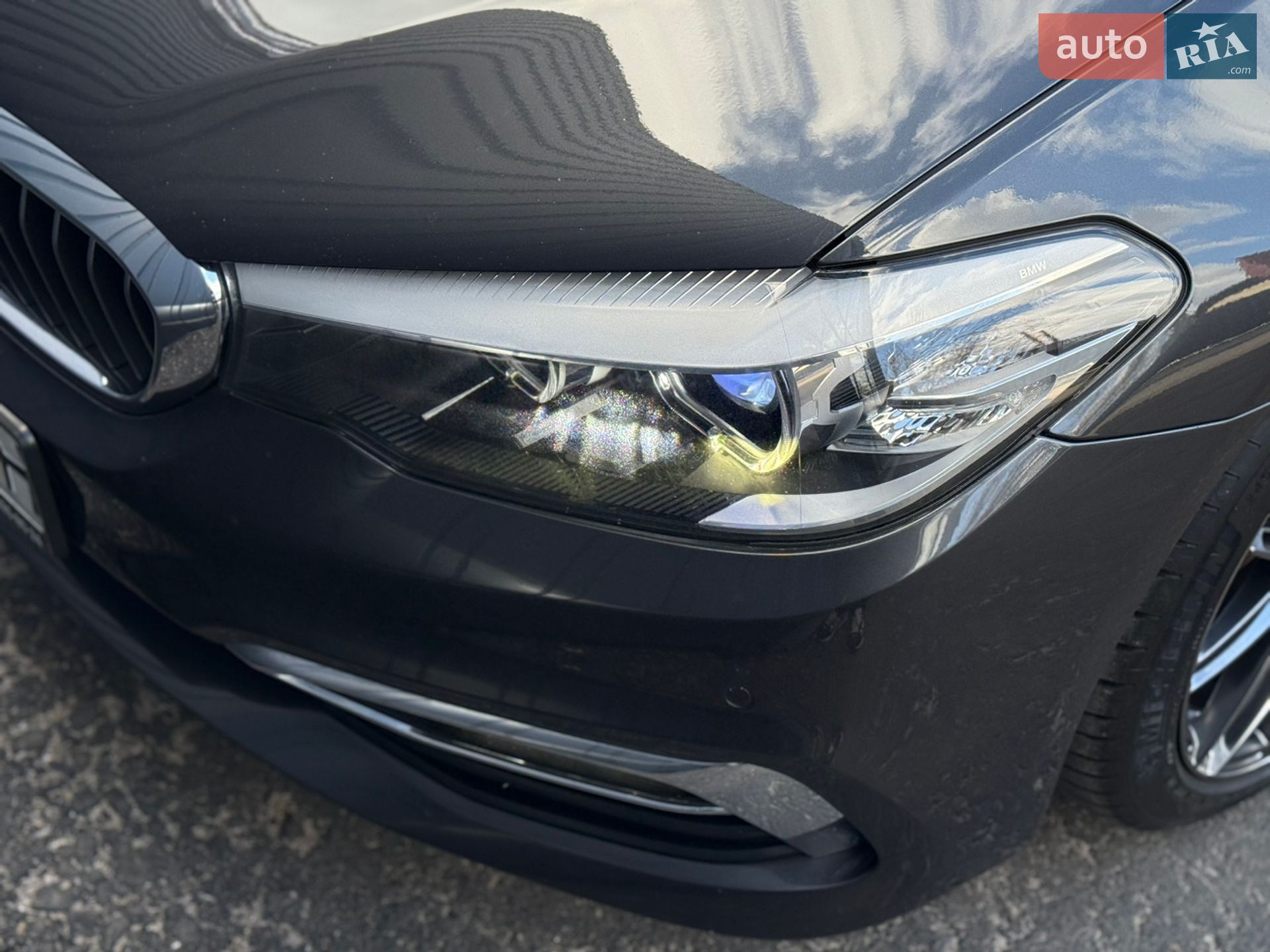 BMW 5 Series 2017 VIN WBAJM71010B054859 фото оголошення 16 з 60